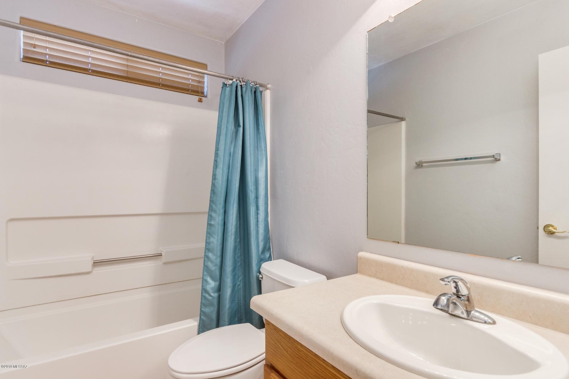 11069 W Golden Willow Drive