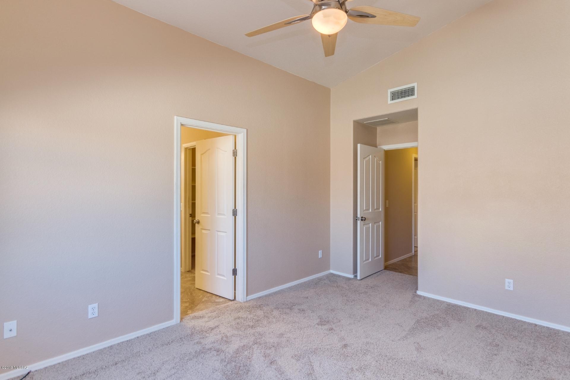 9403 E Marquis Diamond Lane