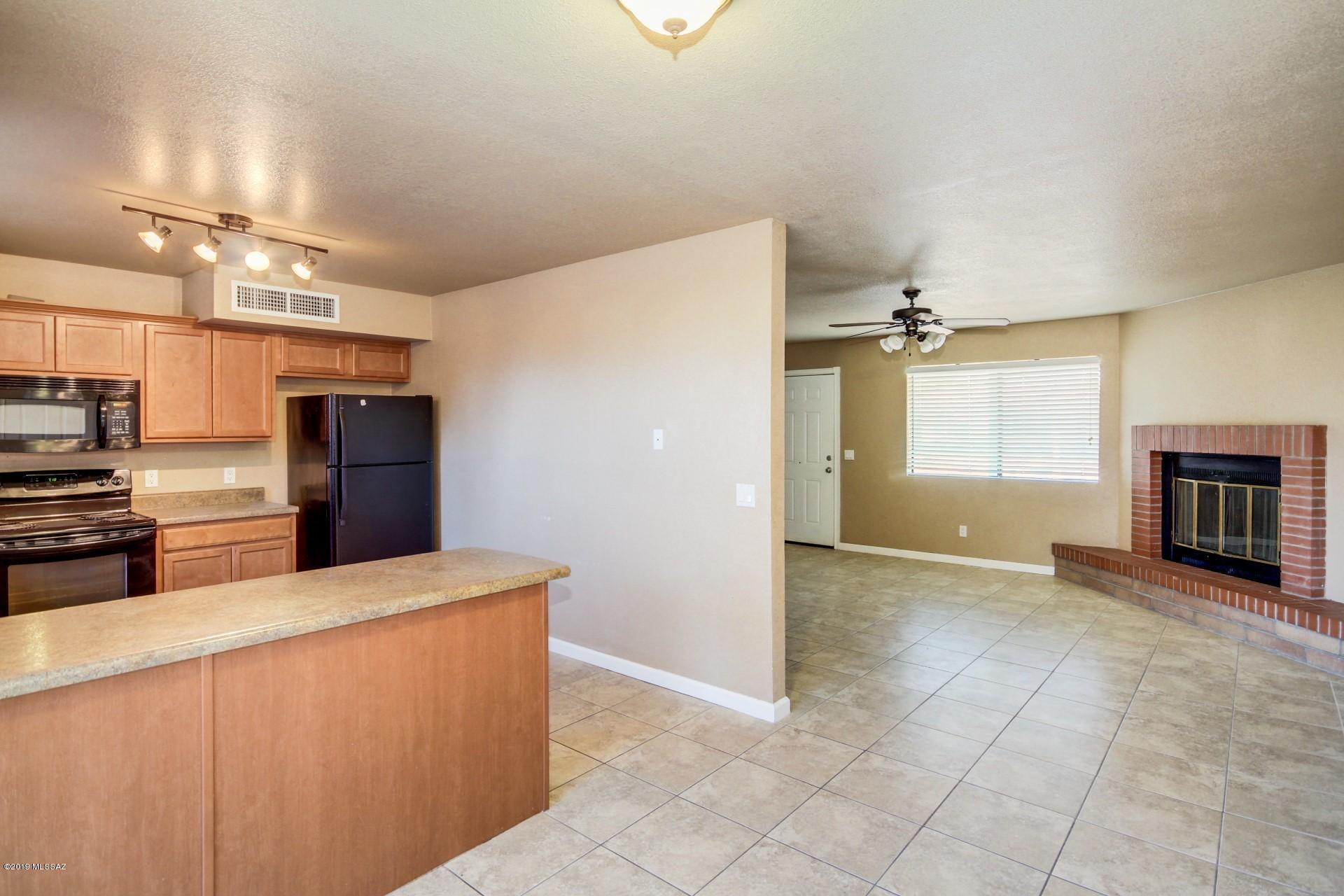 8541 E Desert Aire Street