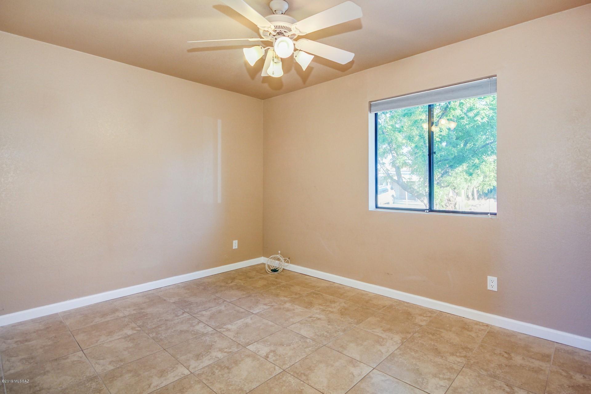 8541 E Desert Aire Street