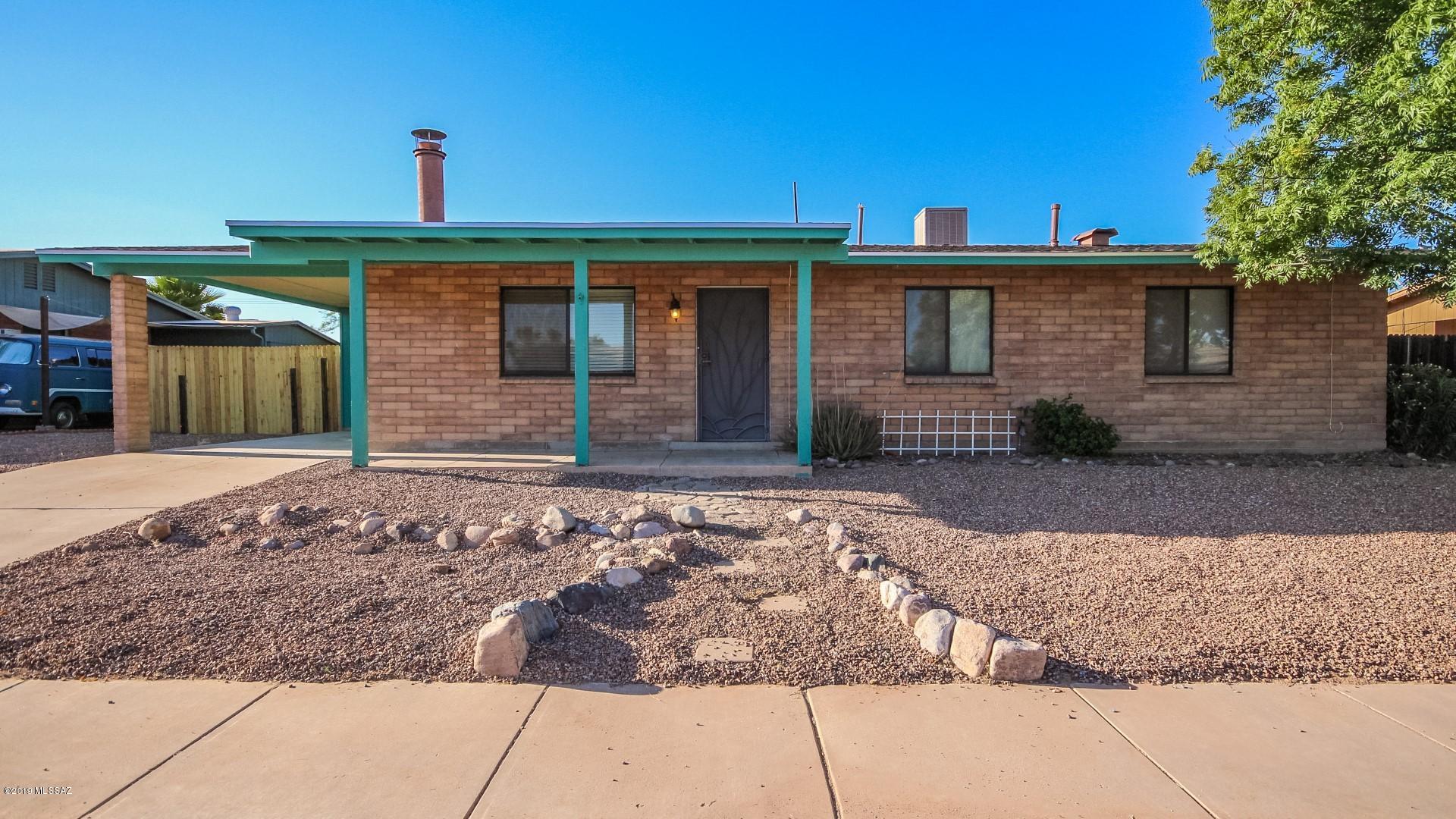 8541 E Desert Aire Street