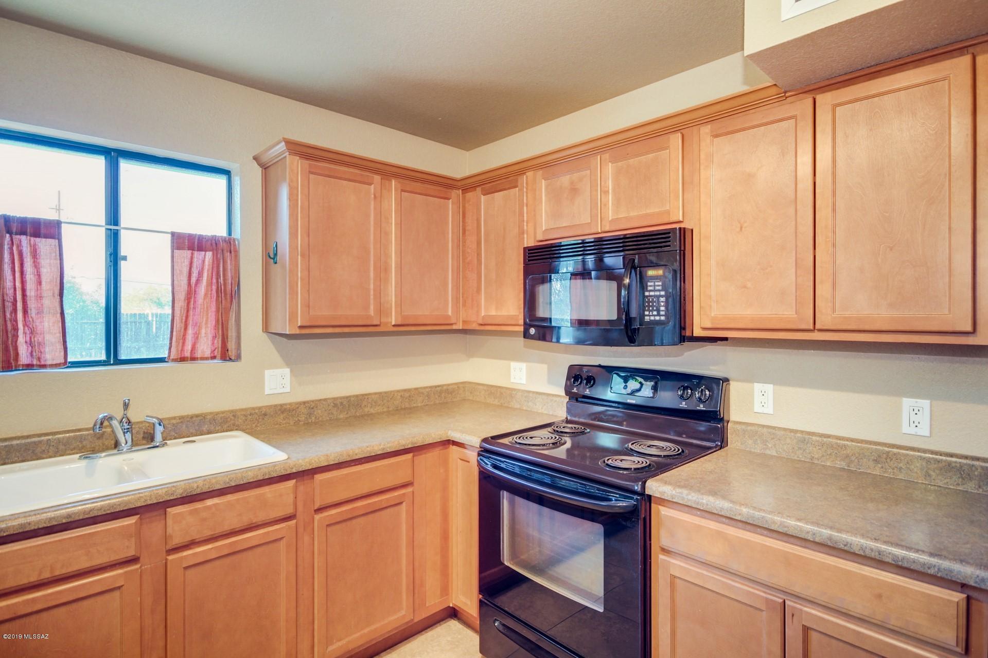 8541 E Desert Aire Street