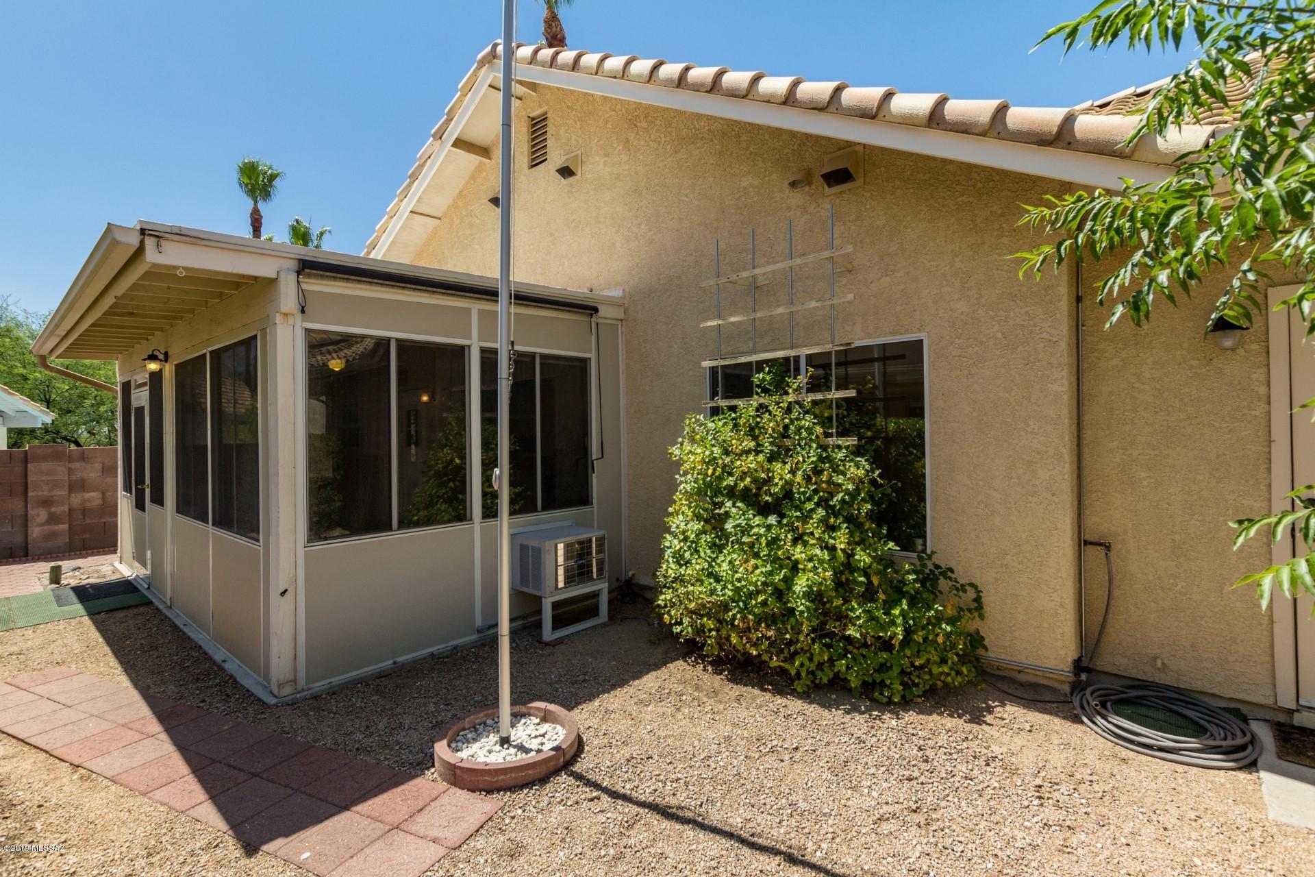 3751 W Redfield Lane