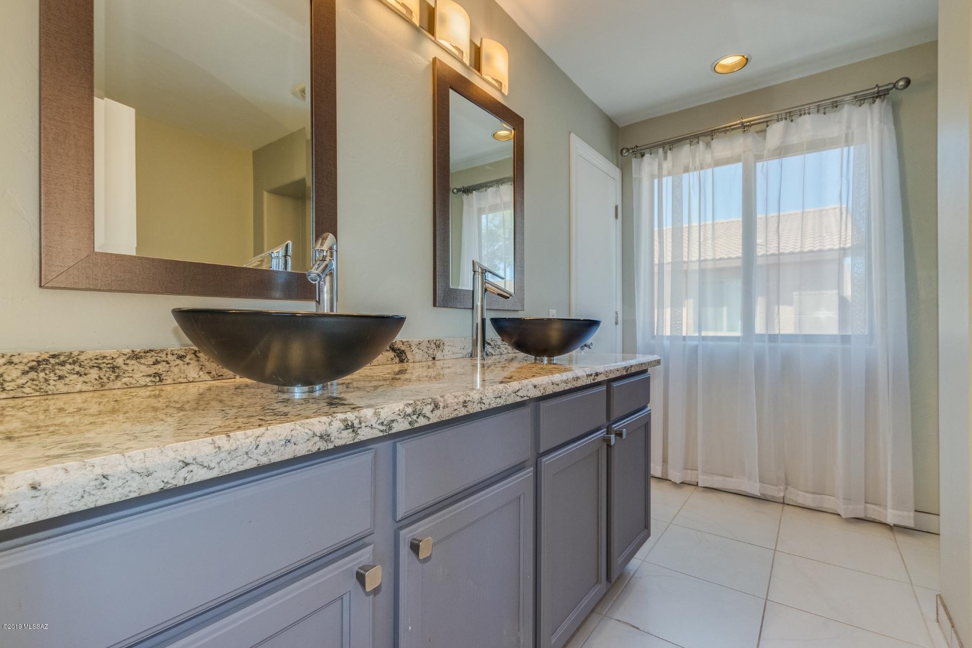 11102 W Willow Field Drive