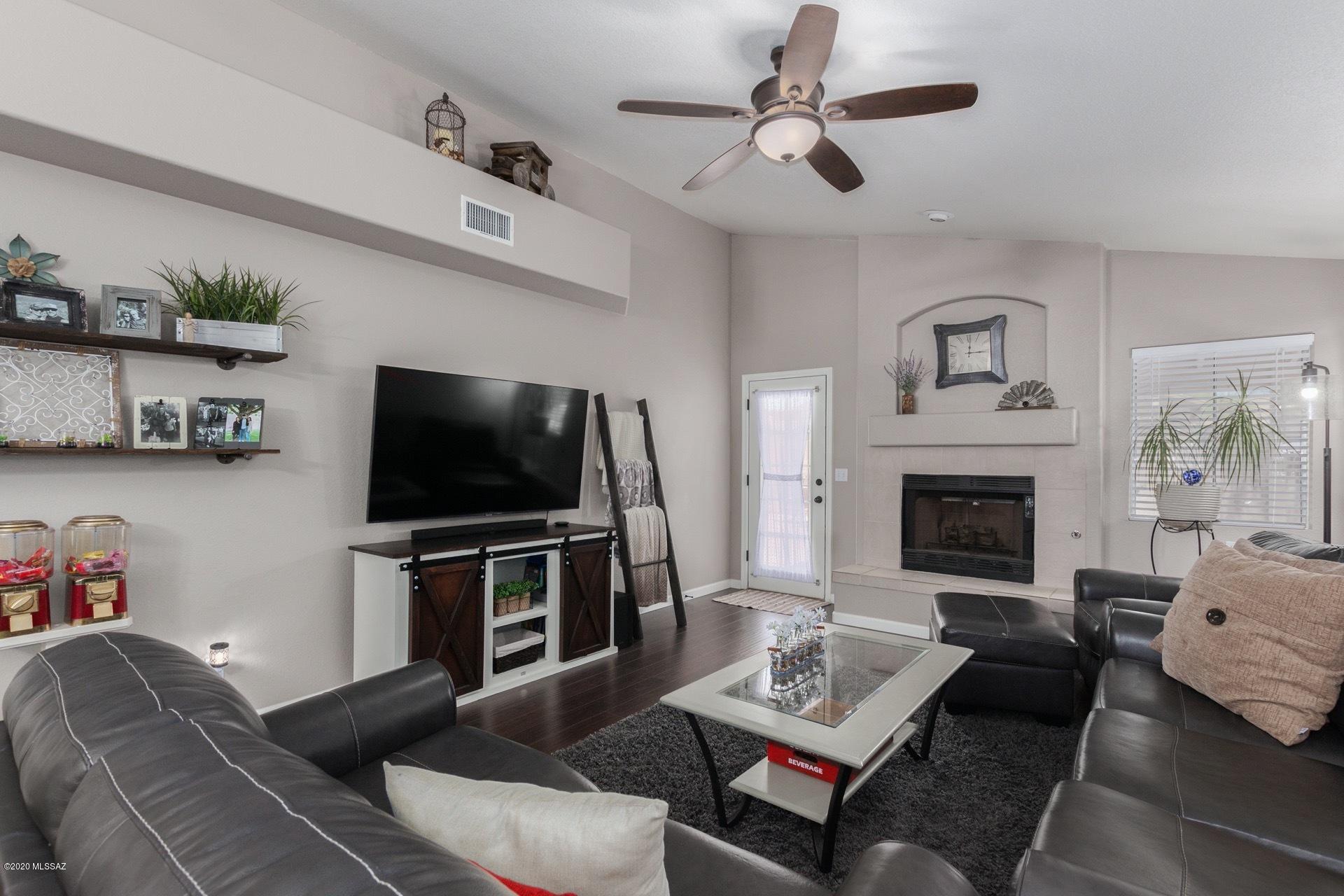 3736 W Sunglade Drive