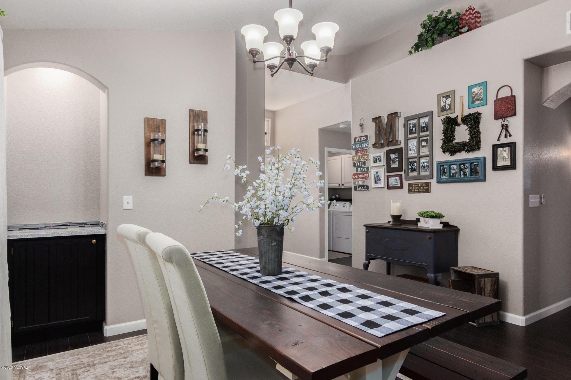 3736 W Sunglade Drive