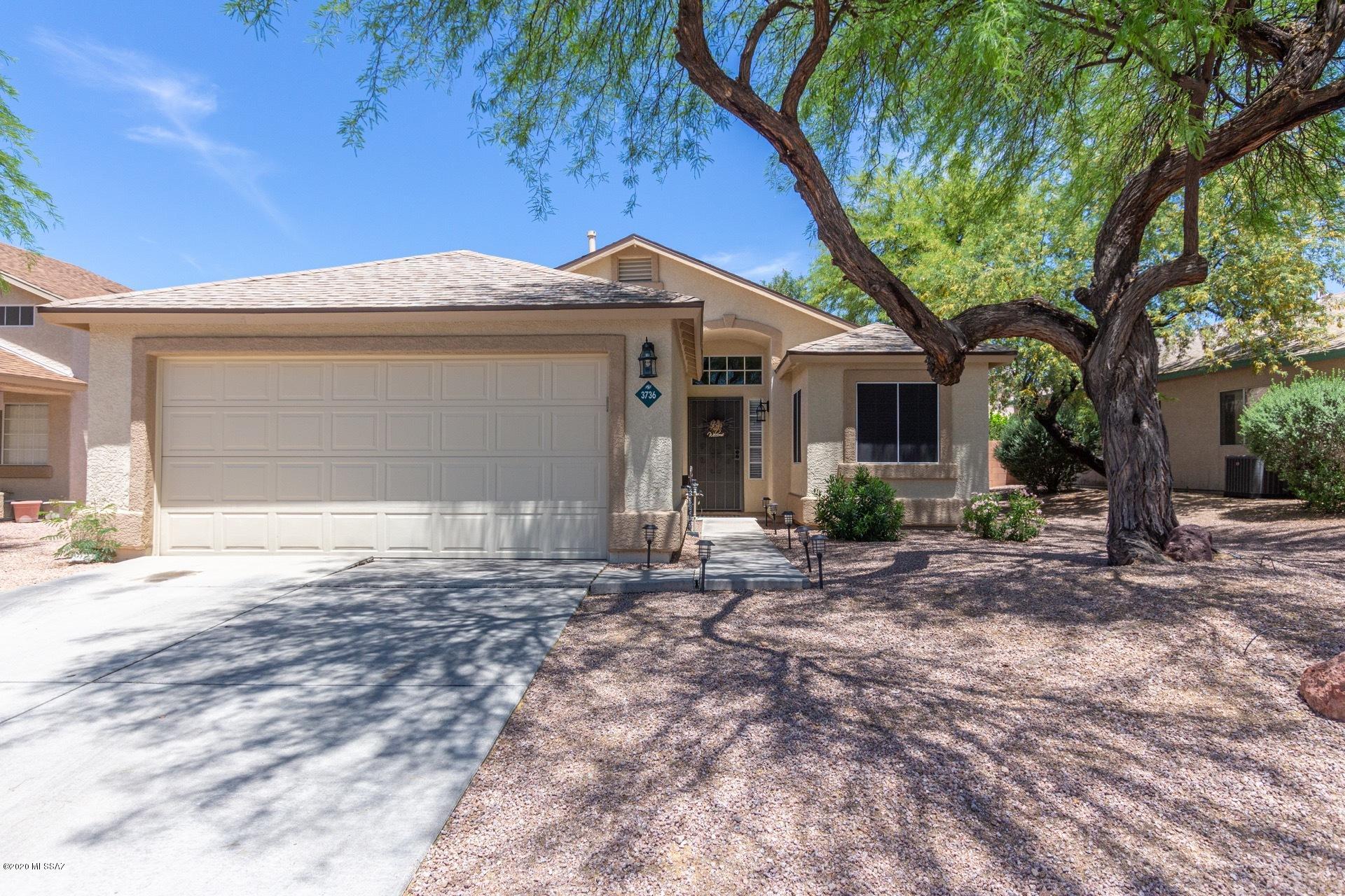 3736 W Sunglade Drive