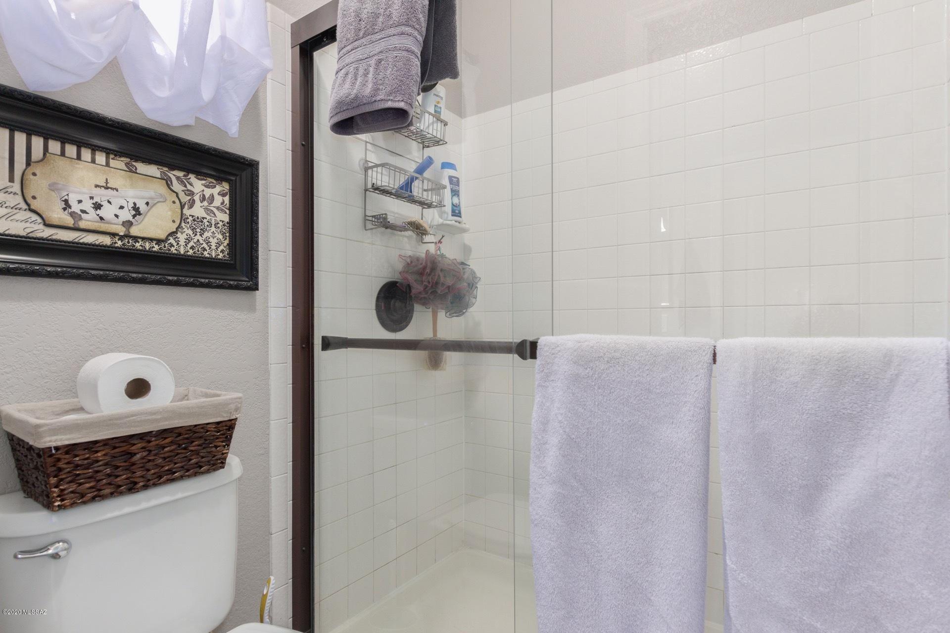 3736 W Sunglade Drive