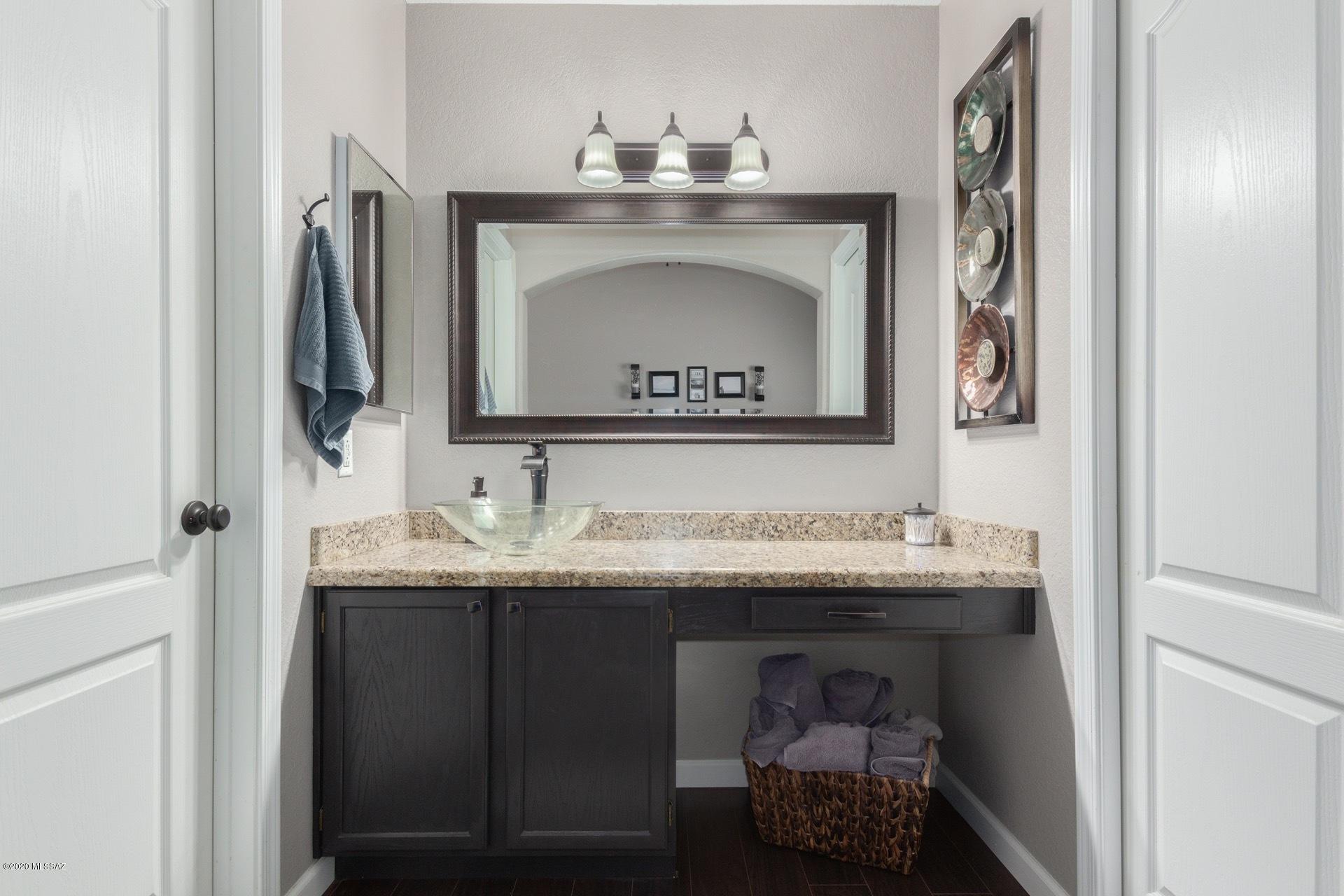 3736 W Sunglade Drive