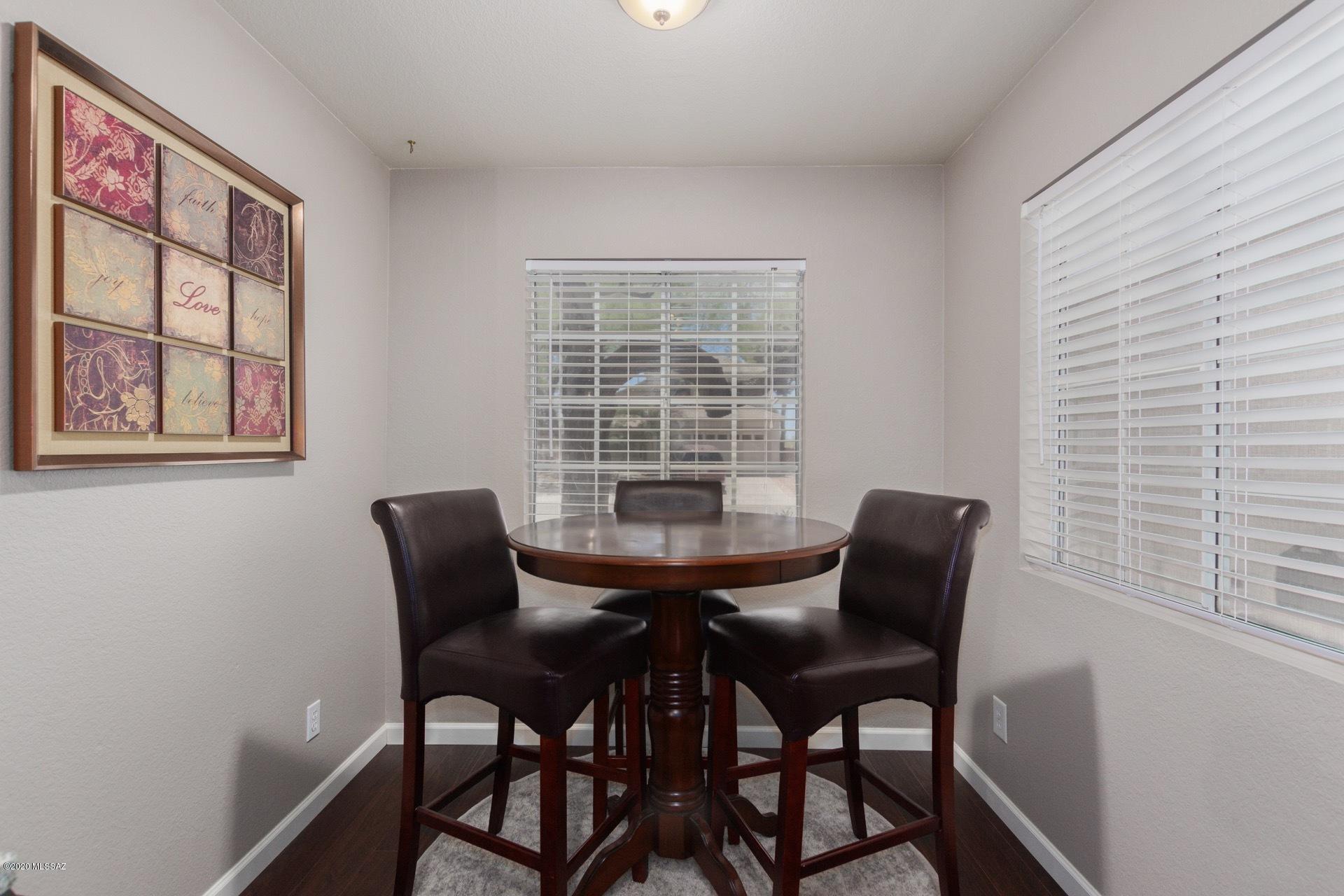 3736 W Sunglade Drive