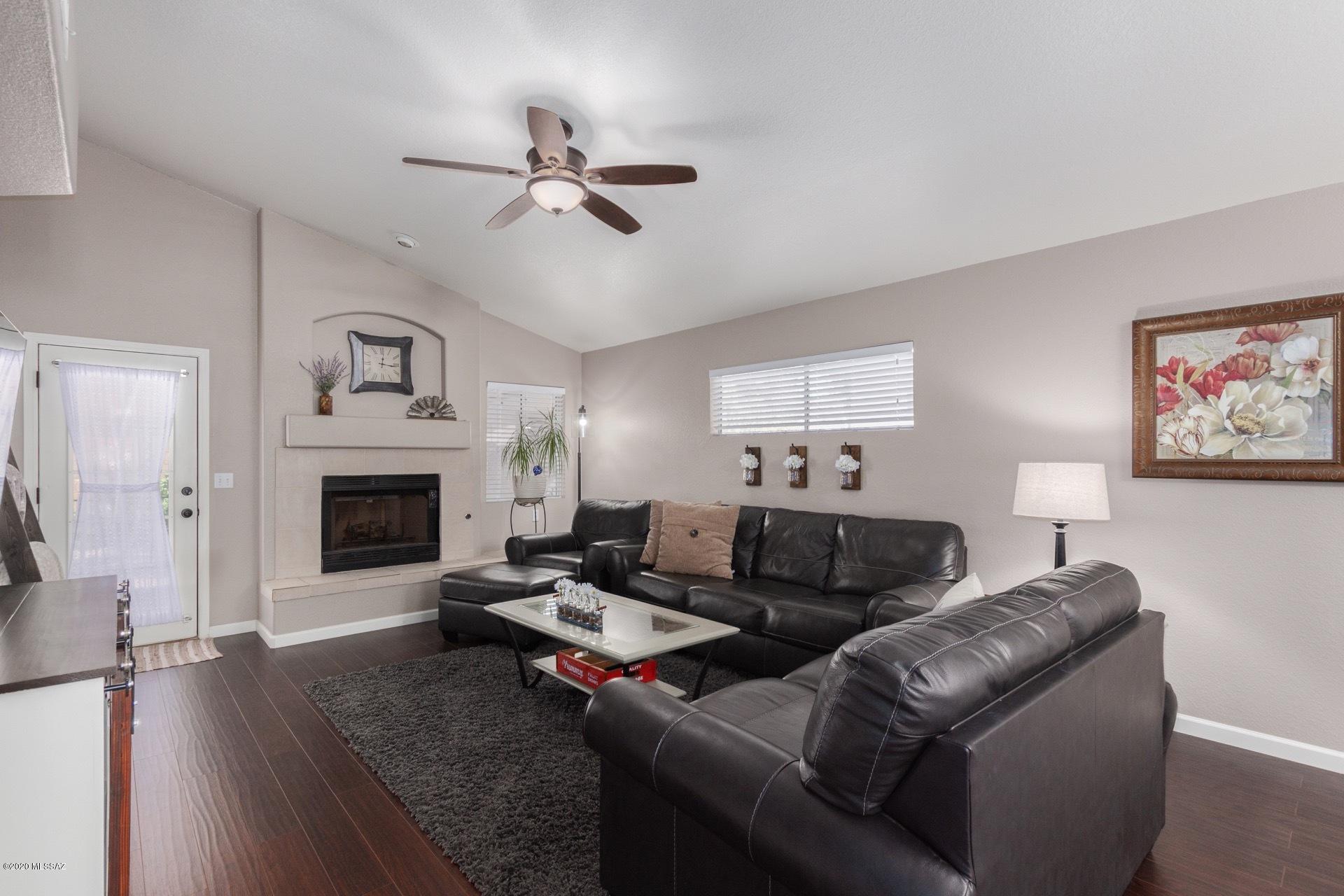 3736 W Sunglade Drive