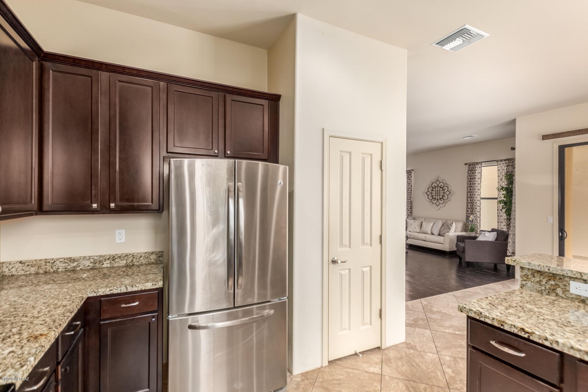 301 E Calderwood Road