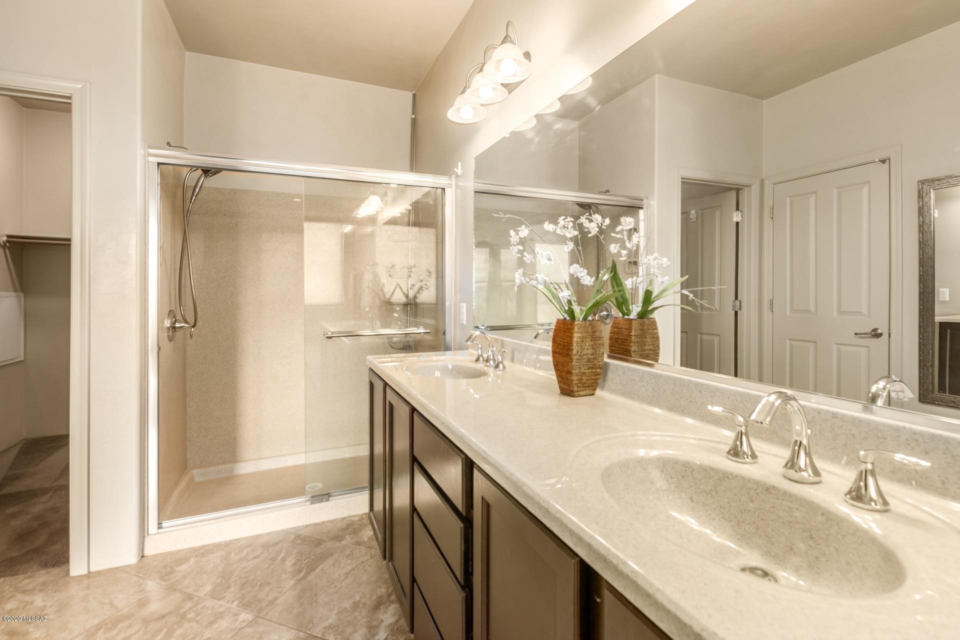 301 E Calderwood Road