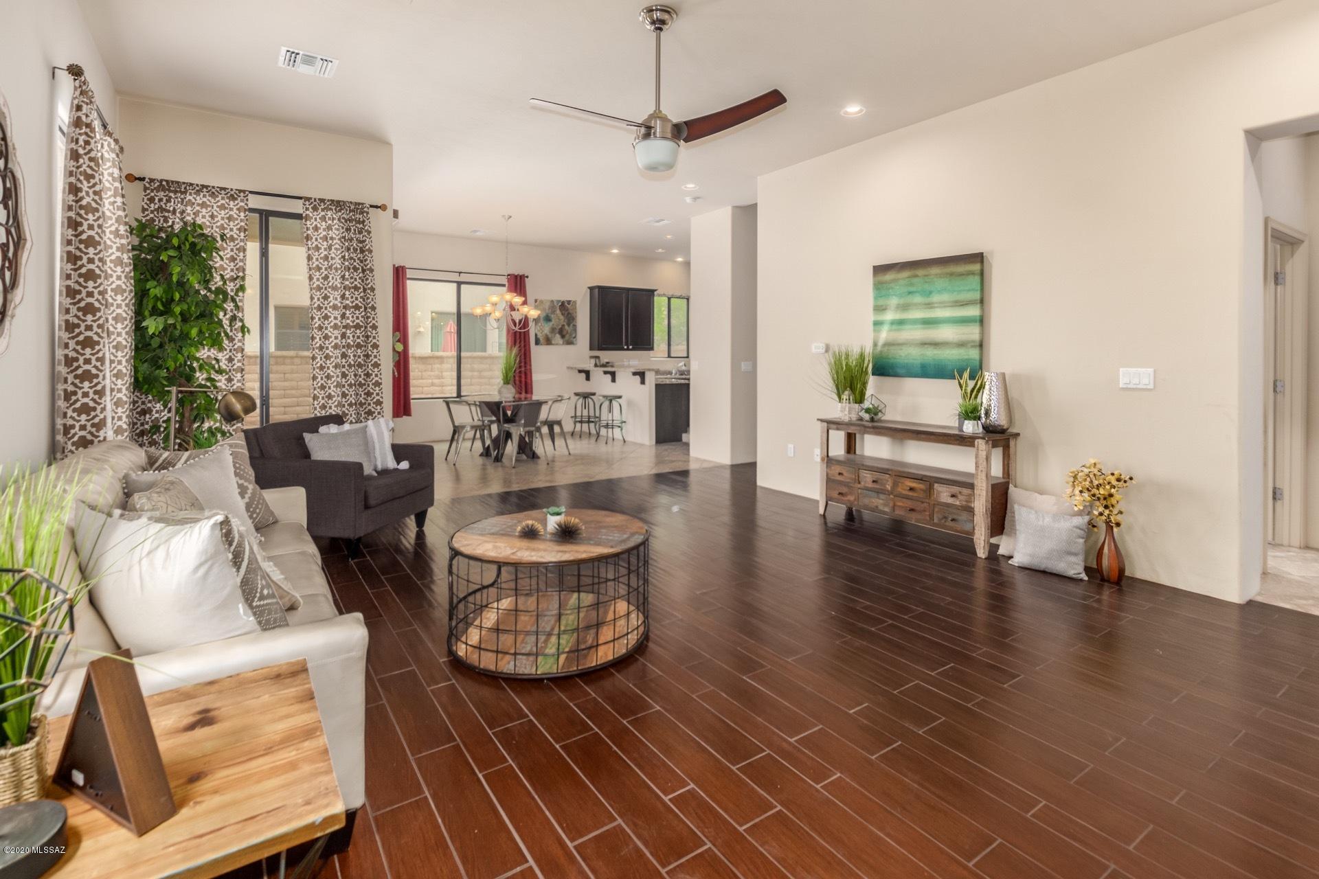 301 E Calderwood Road