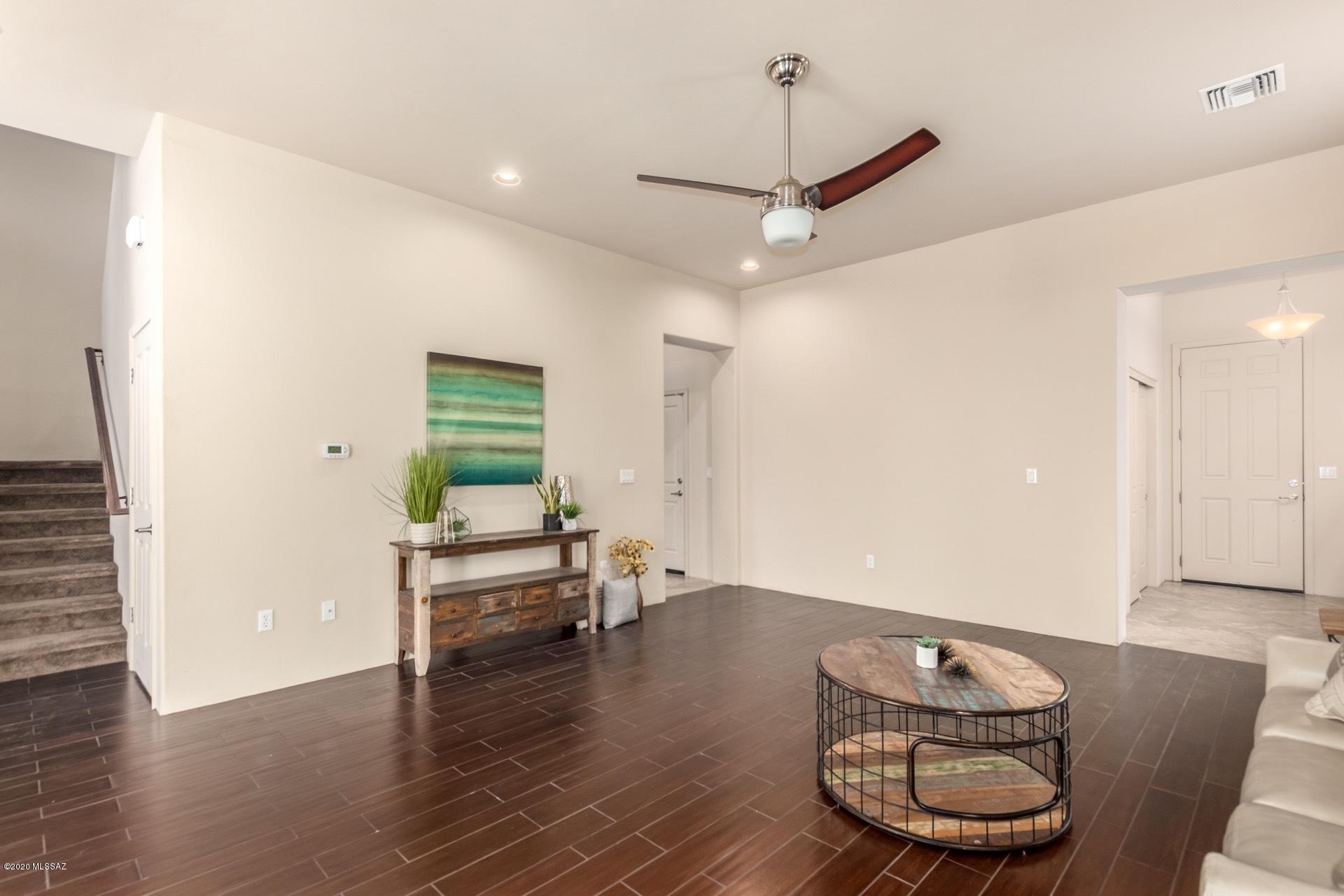 301 E Calderwood Road