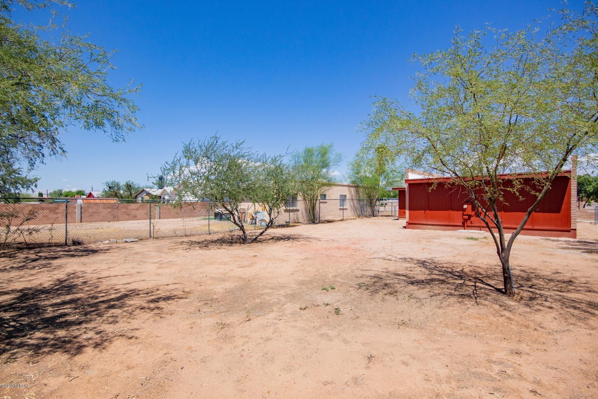 6642 S San Fernando Road