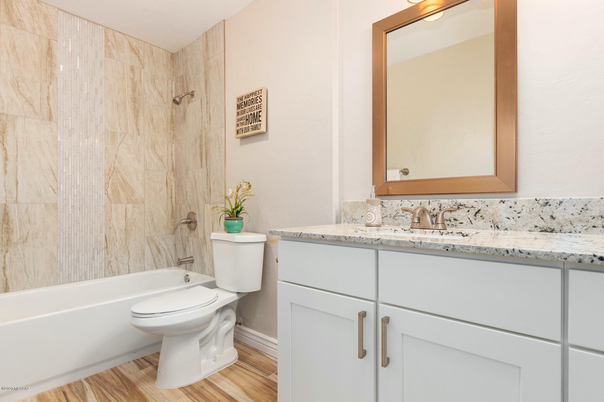 7600 E Dos Mujeres Road