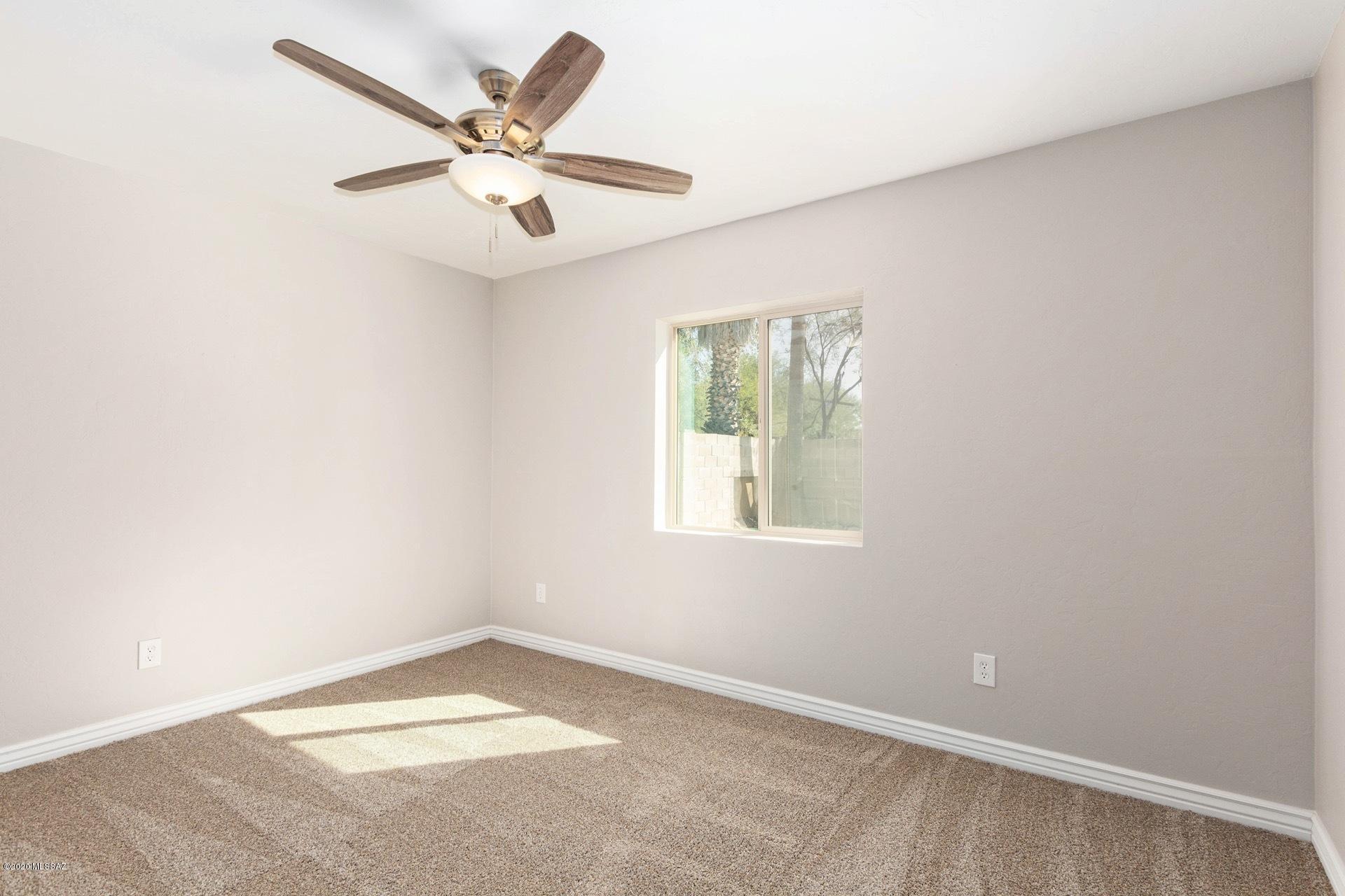 7600 E Dos Mujeres Road