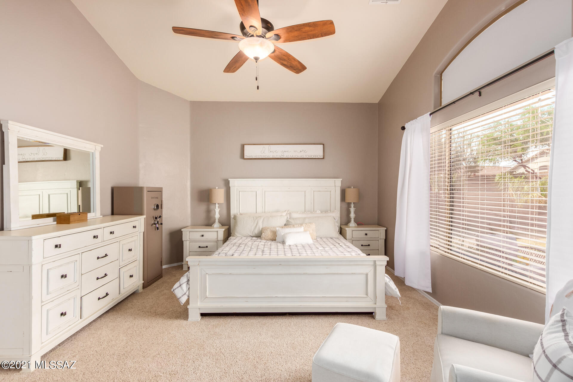 5466 W Dove Mountain Park Road