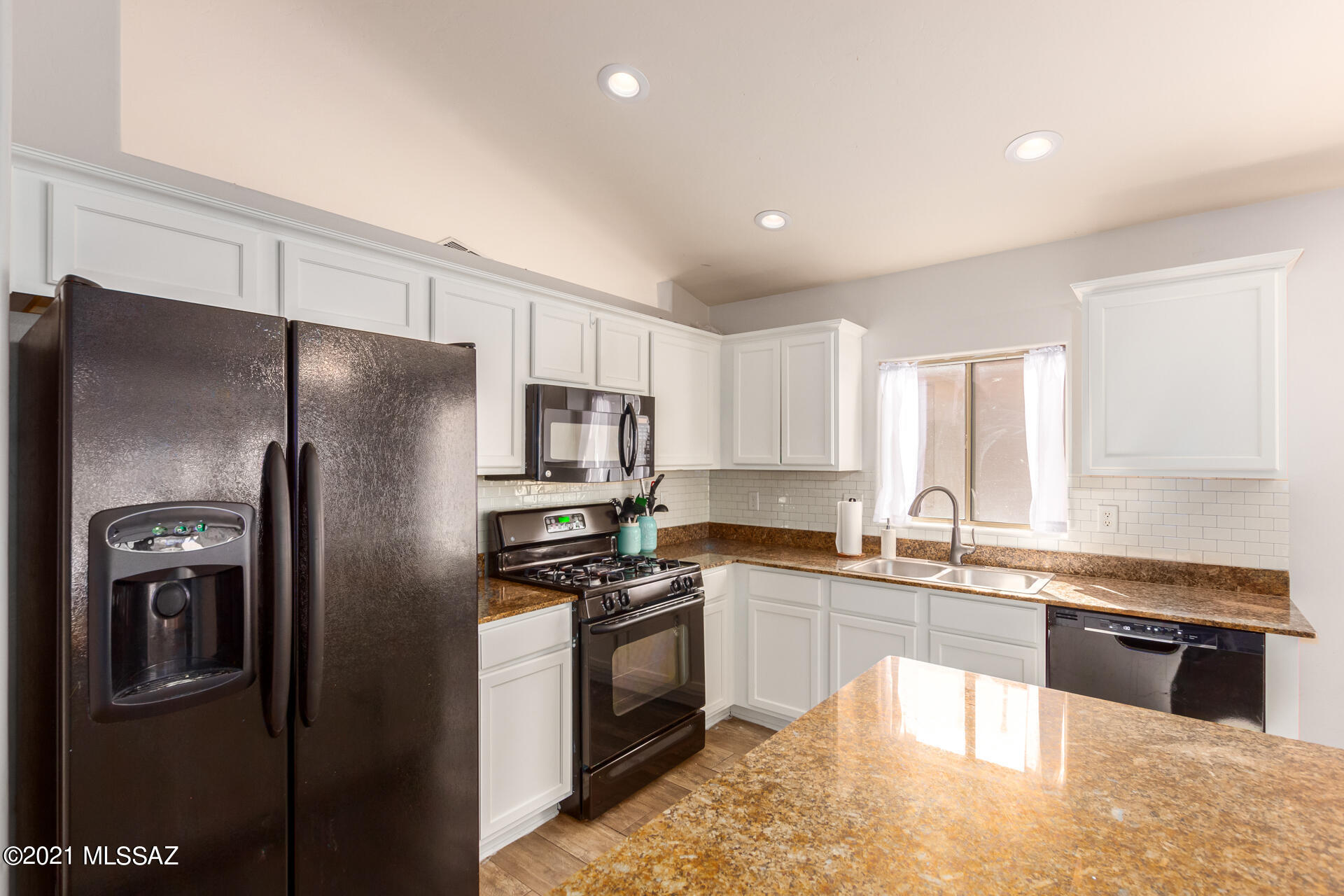 5466 W Dove Mountain Park Road