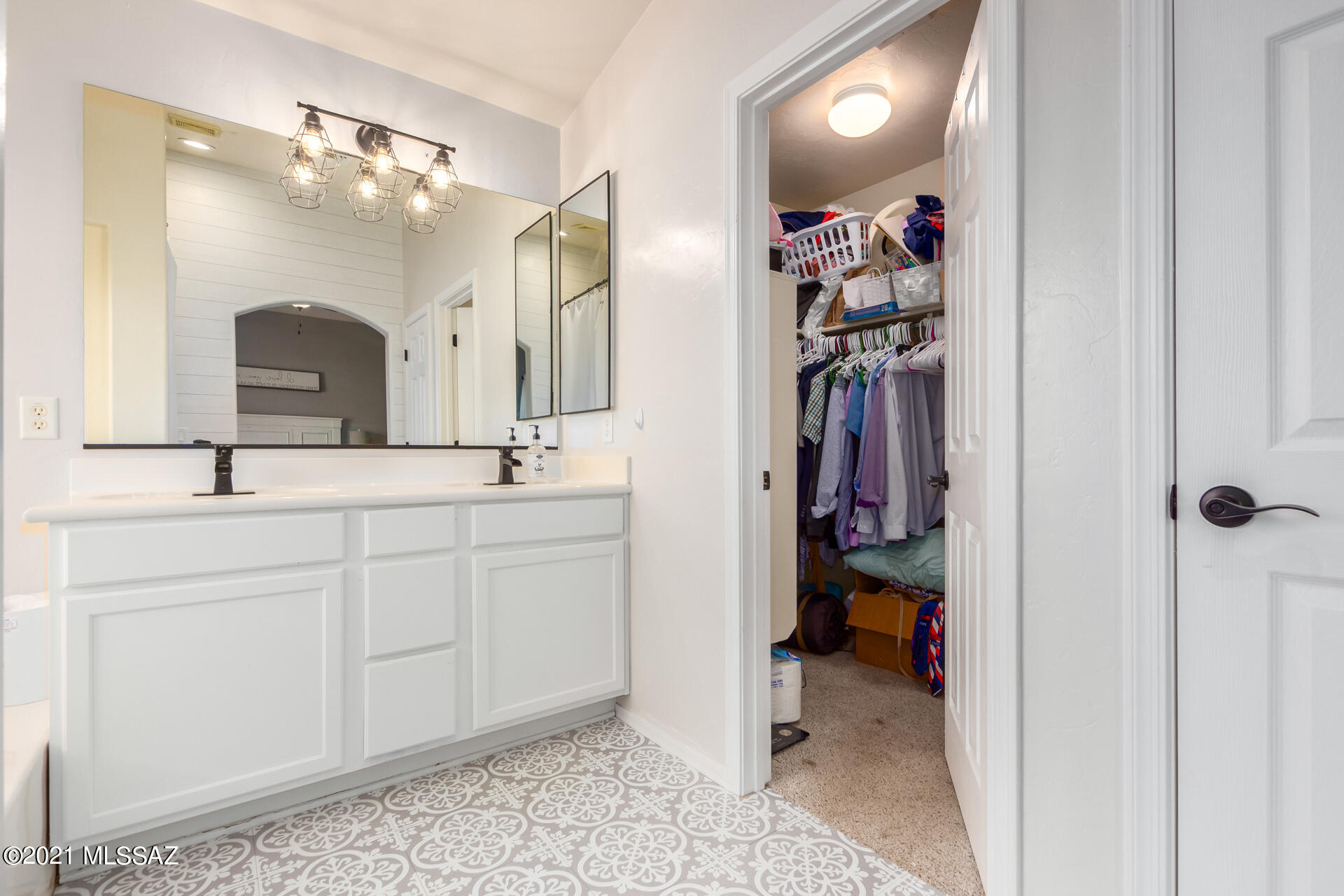 5466 W Dove Mountain Park Road