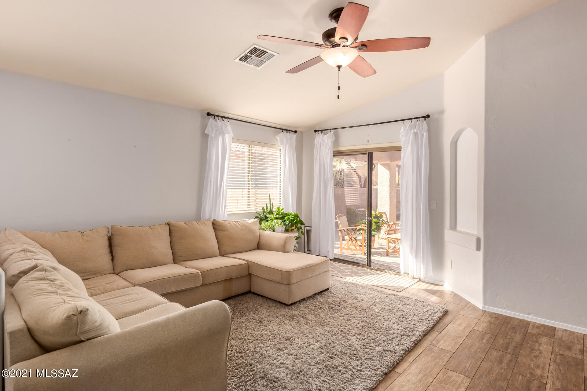 5466 W Dove Mountain Park Road