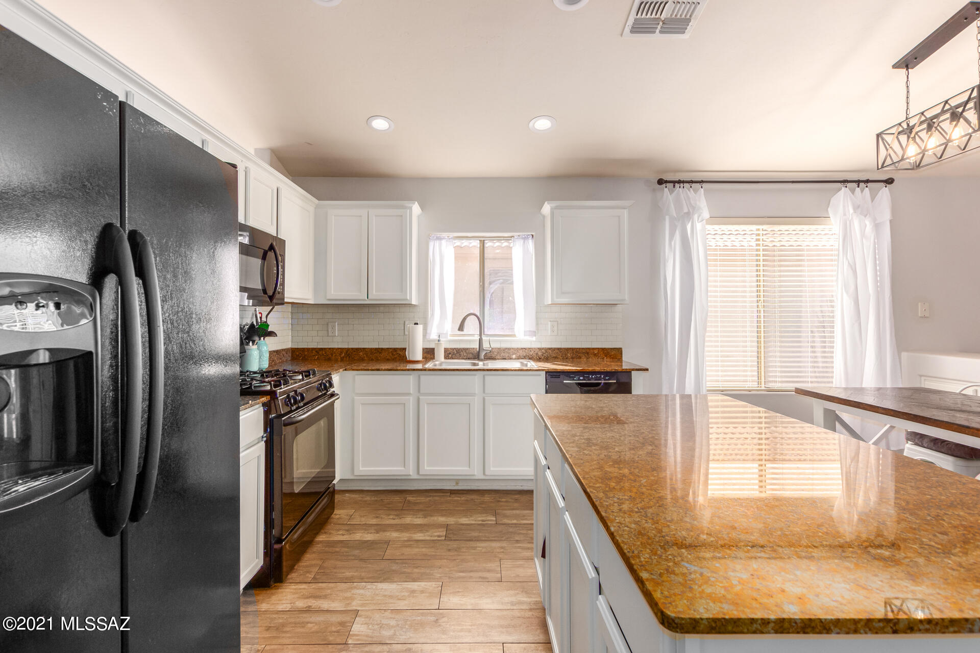 5466 W Dove Mountain Park Road