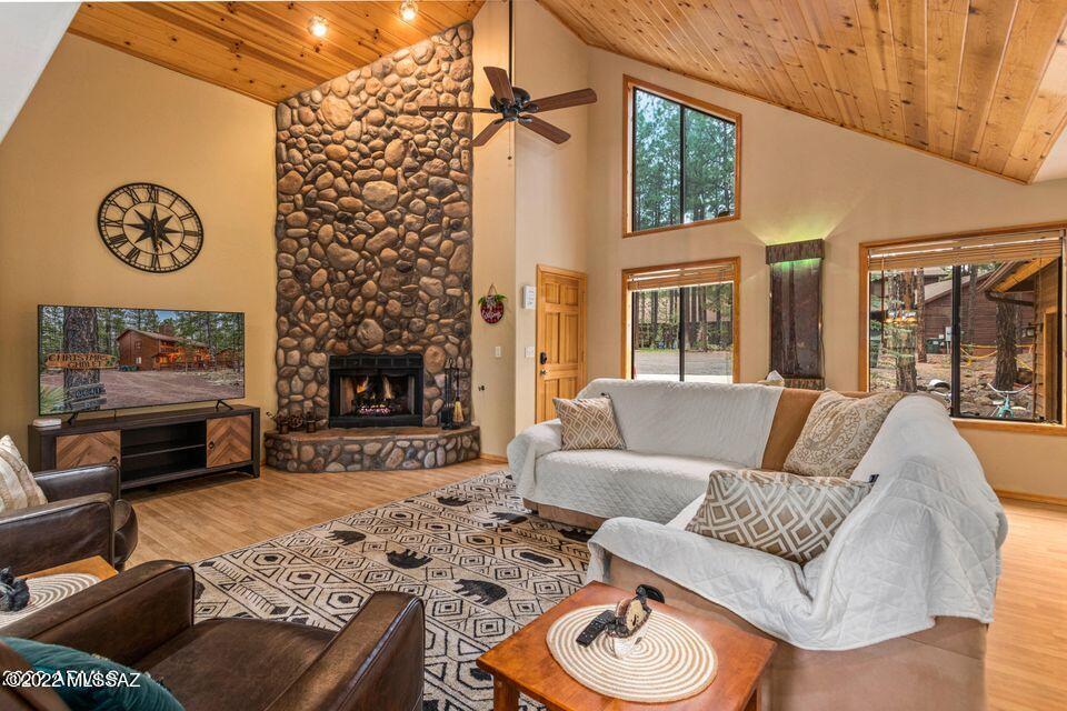 4835 Greens Peak Circle