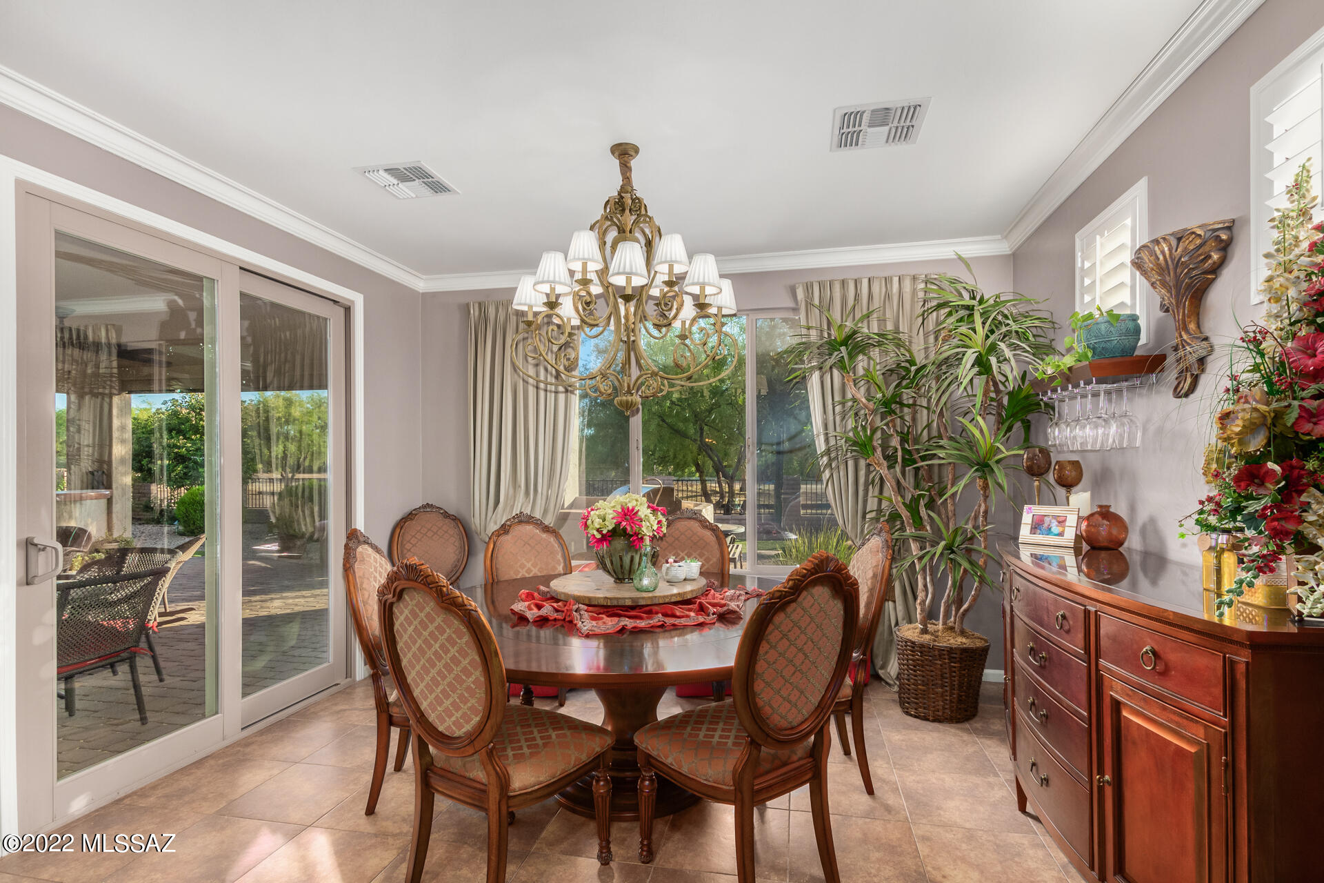 2574 E Glen Canyon Road