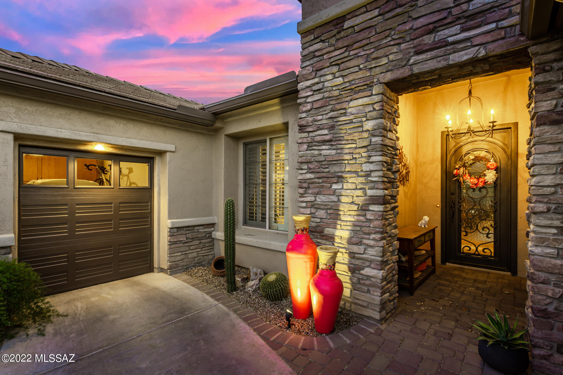 2574 E Glen Canyon Road