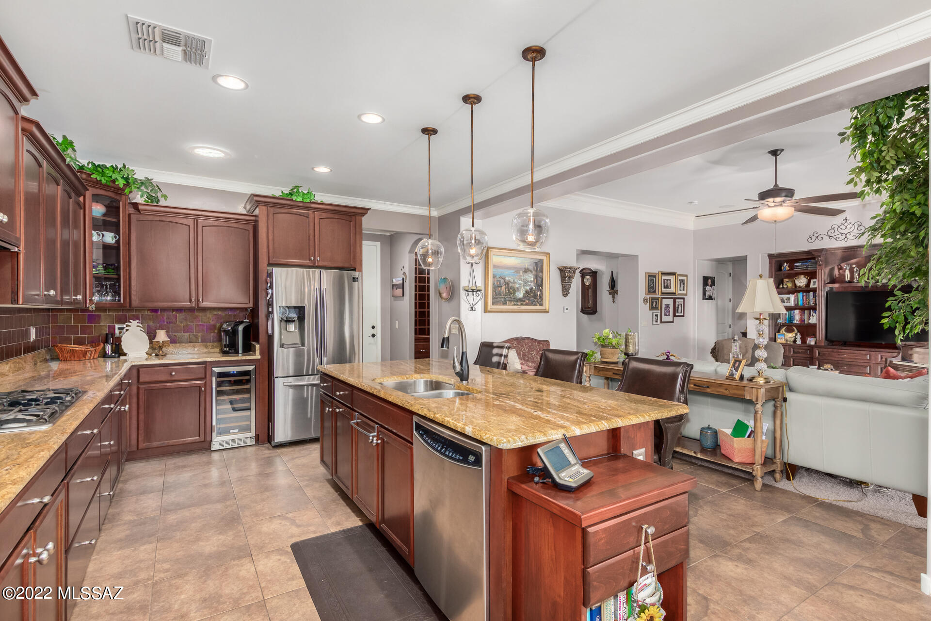 2574 E Glen Canyon Road