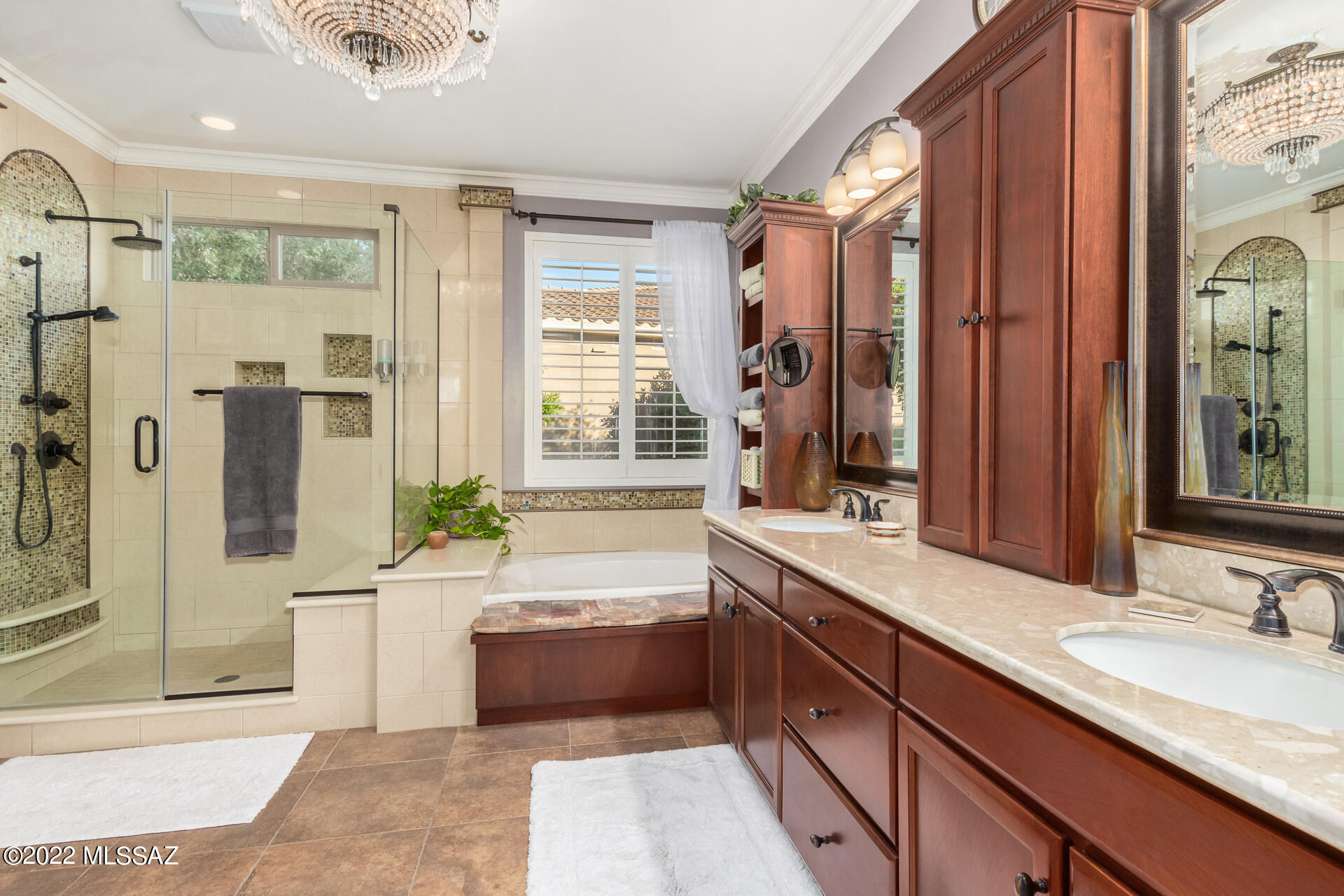 2574 E Glen Canyon Road