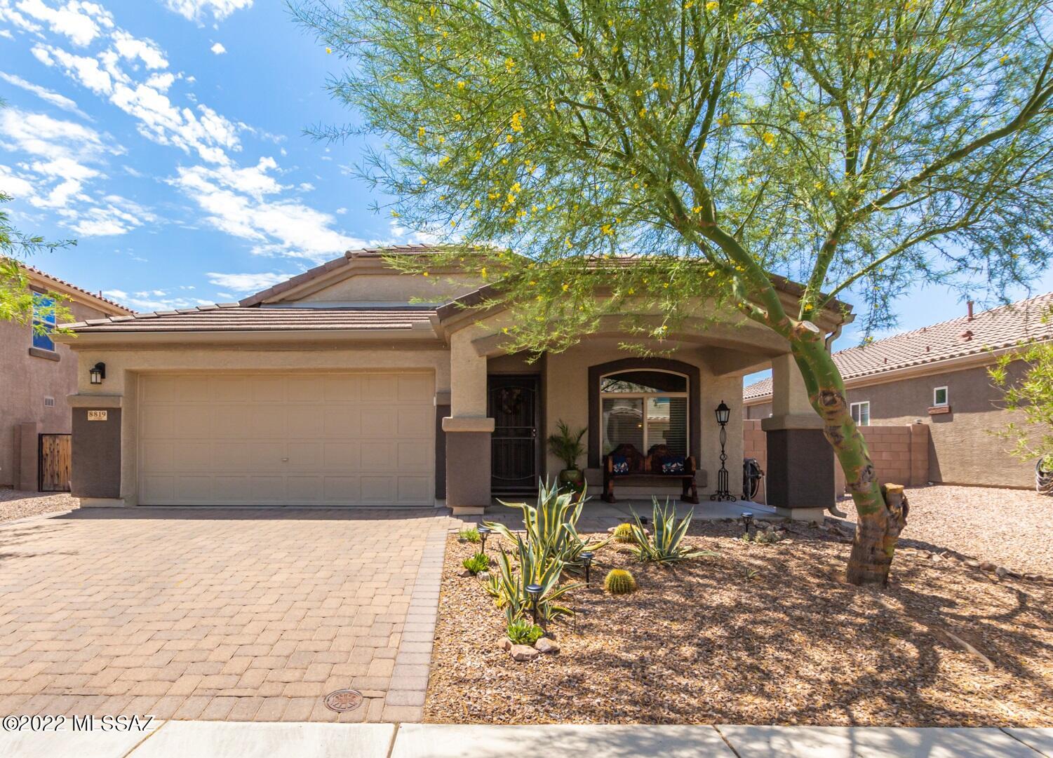 8819 W Saguaro Moon Road