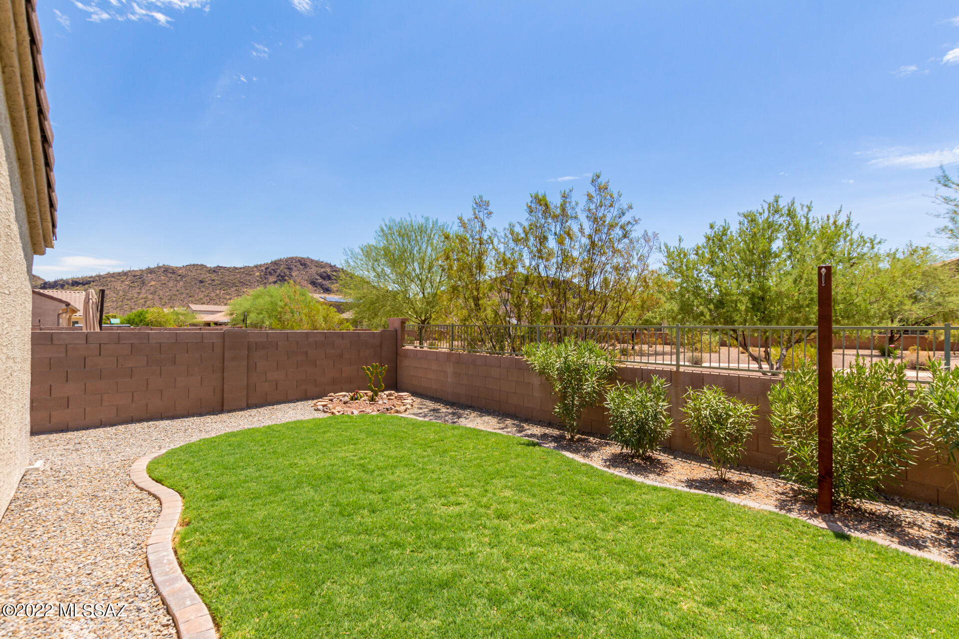 8819 W Saguaro Moon Road