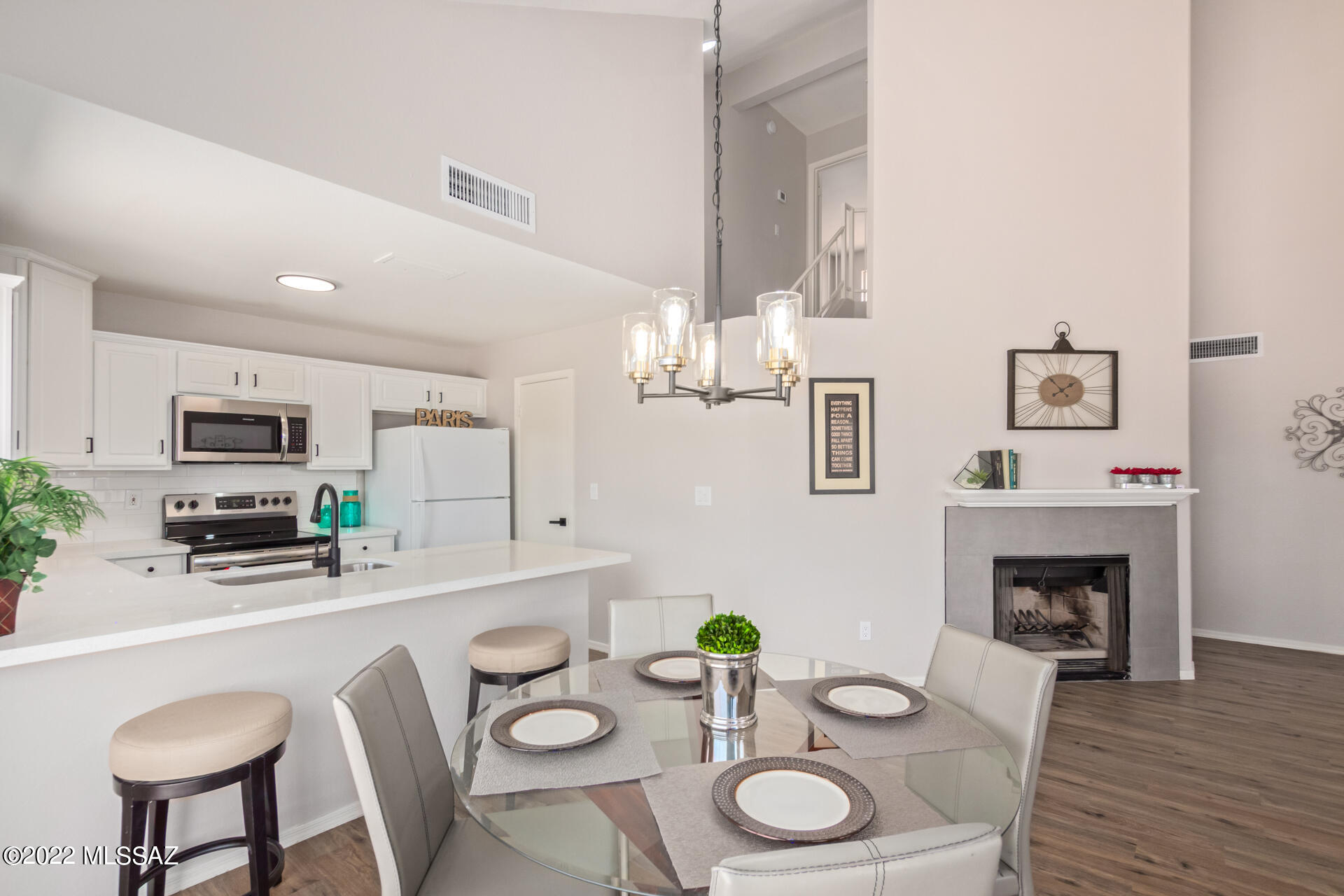 3852 W Folley Street