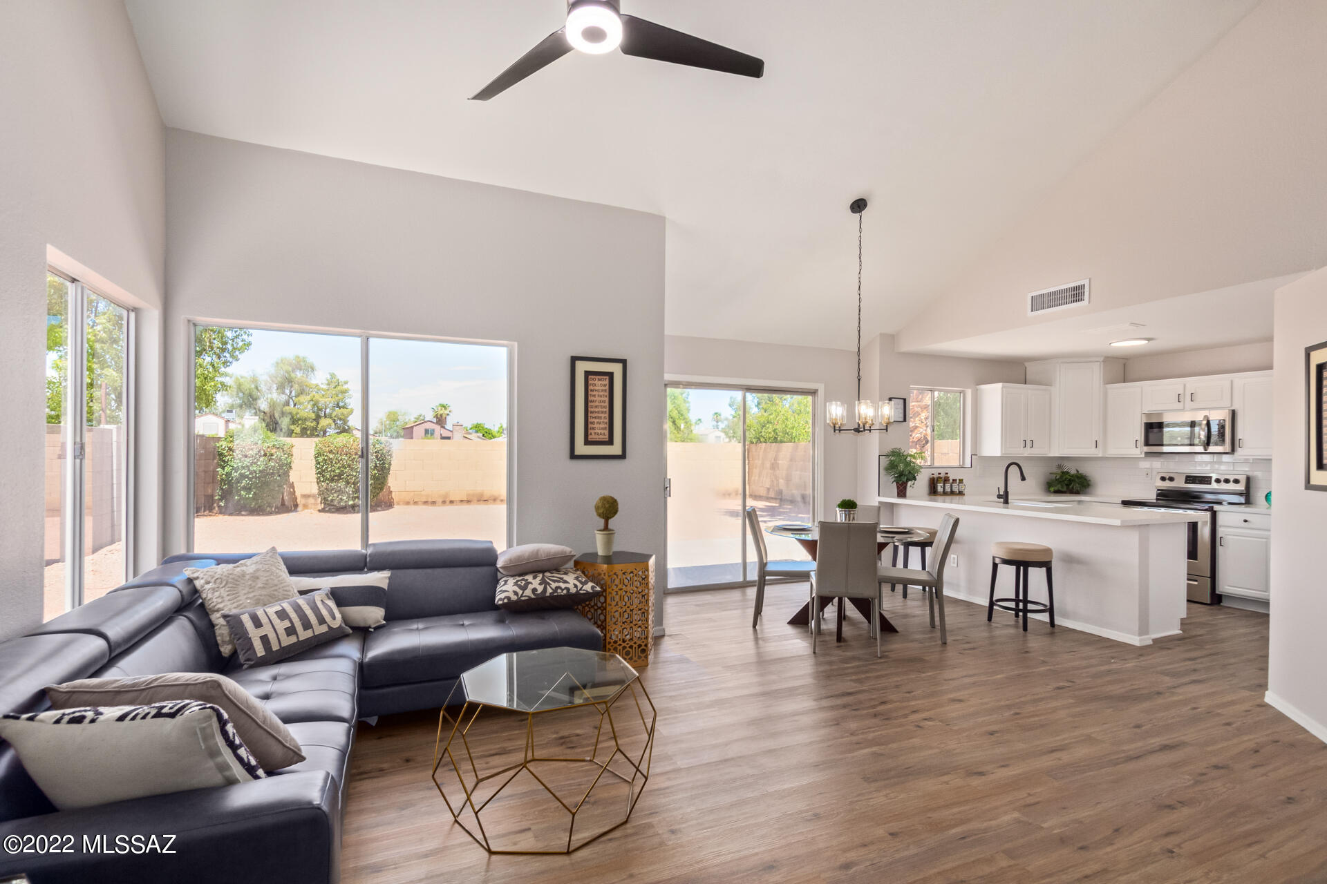 3852 W Folley Street