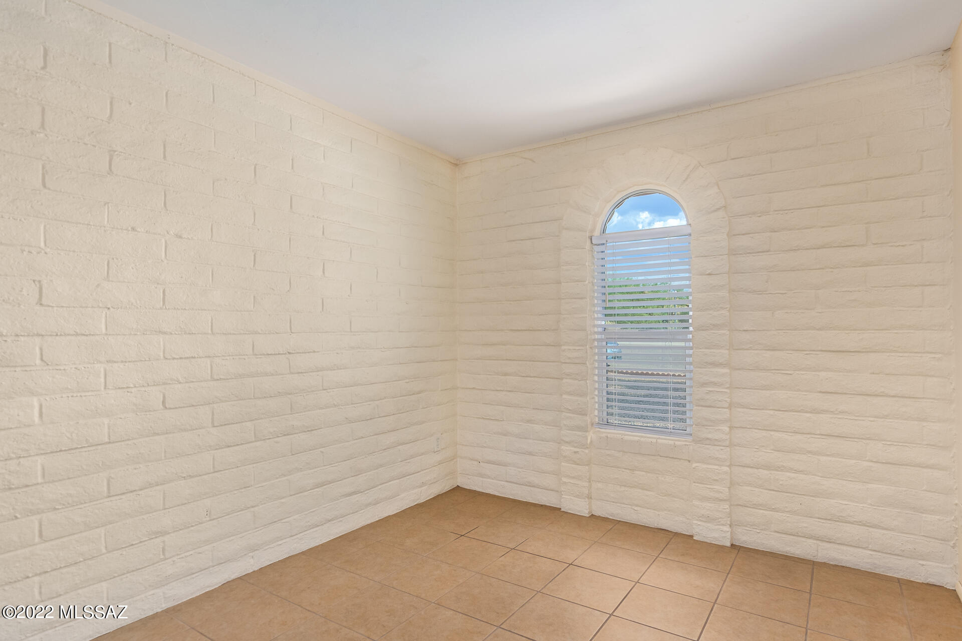 2742 W Rudasill Road