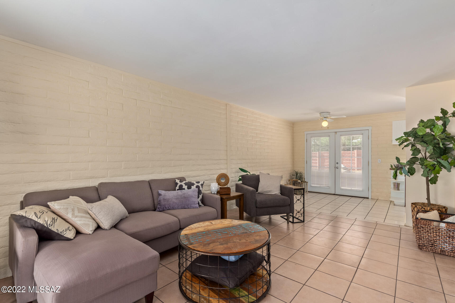 2742 W Rudasill Road