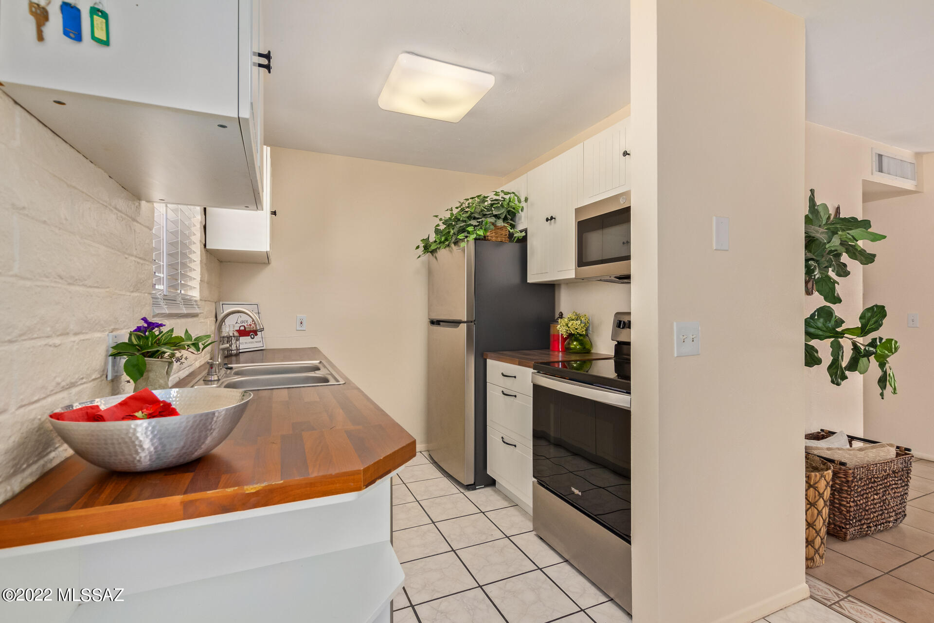 2742 W Rudasill Road