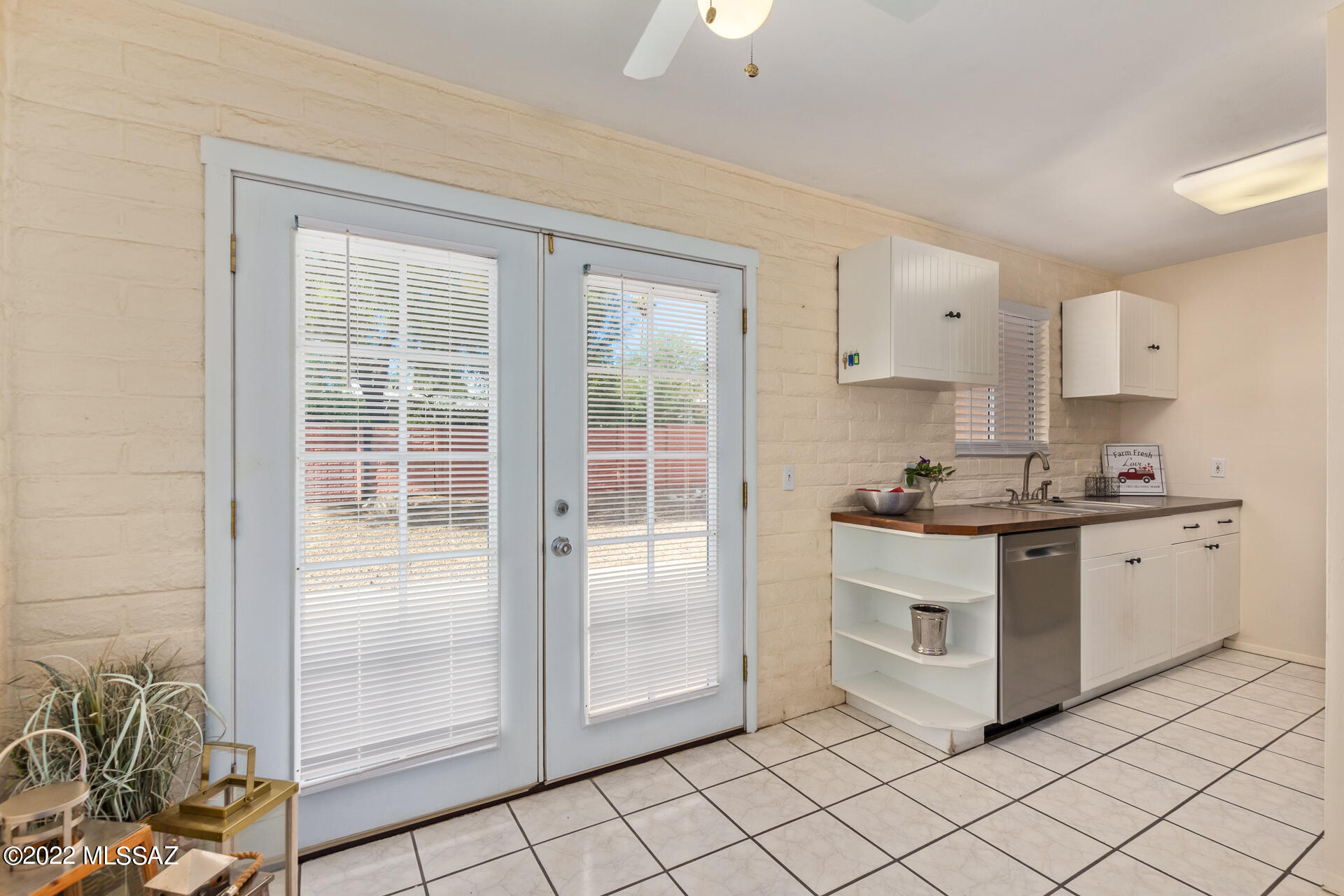 2742 W Rudasill Road