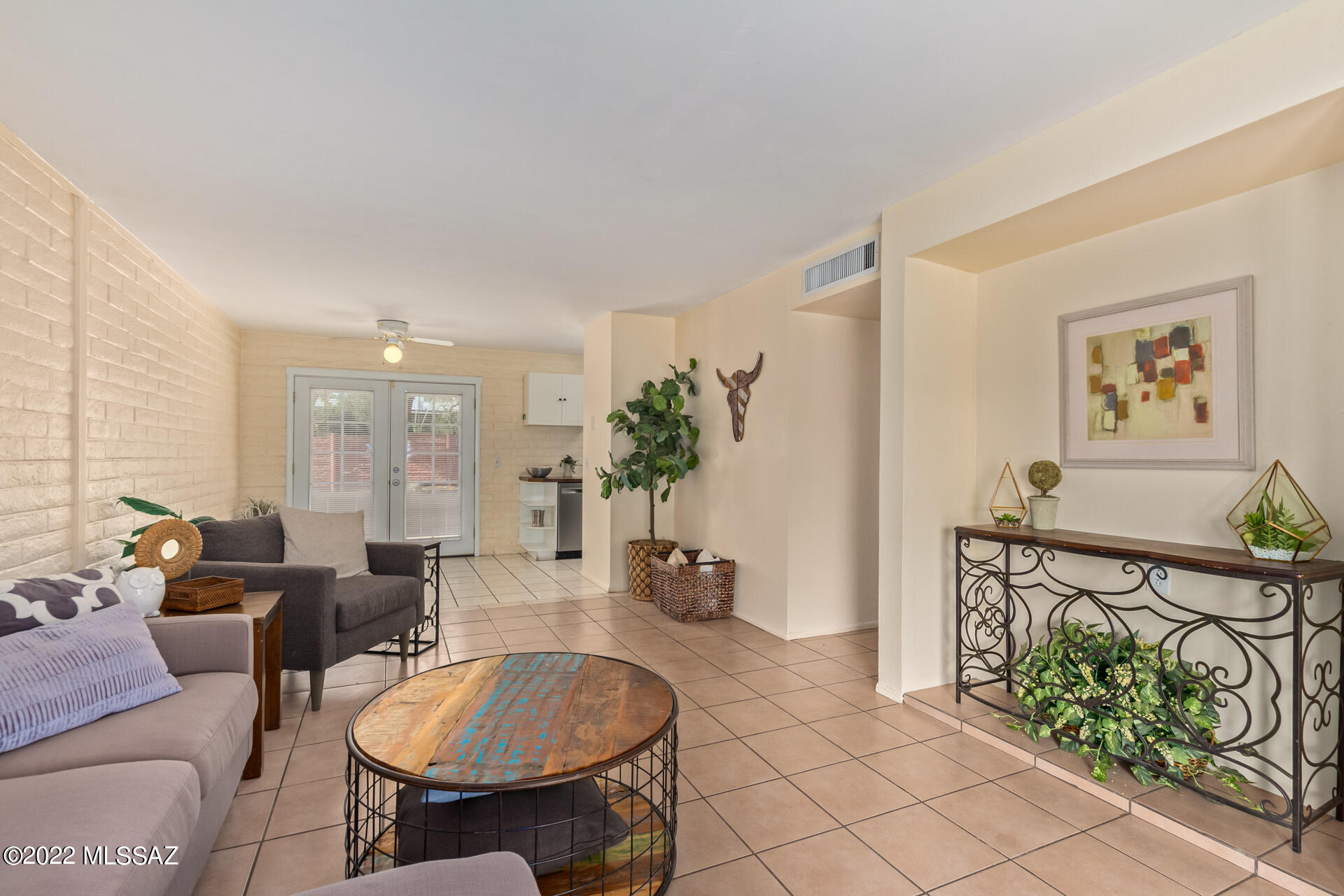 2742 W Rudasill Road