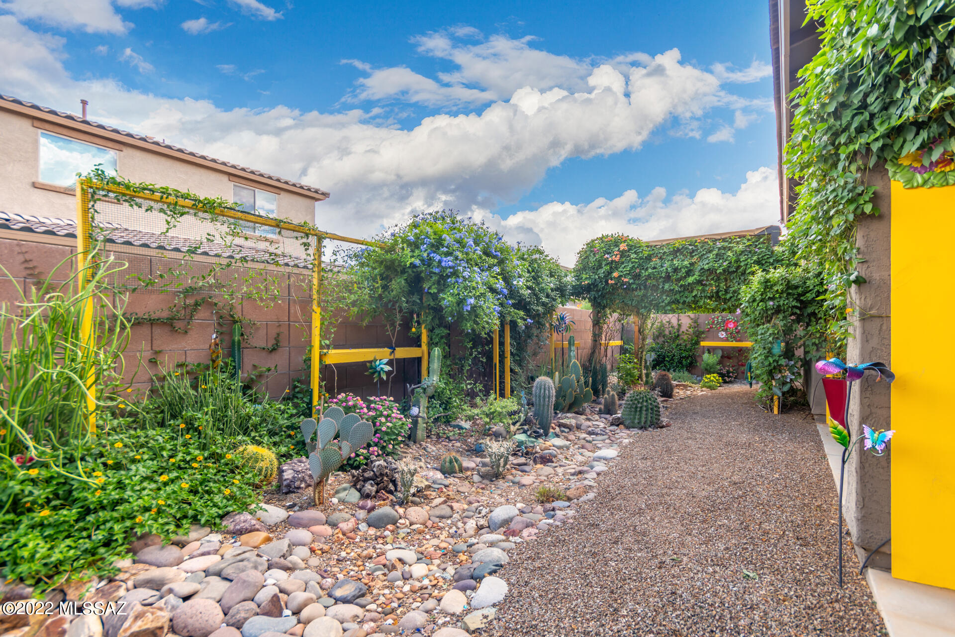 188 E Woolystar Court