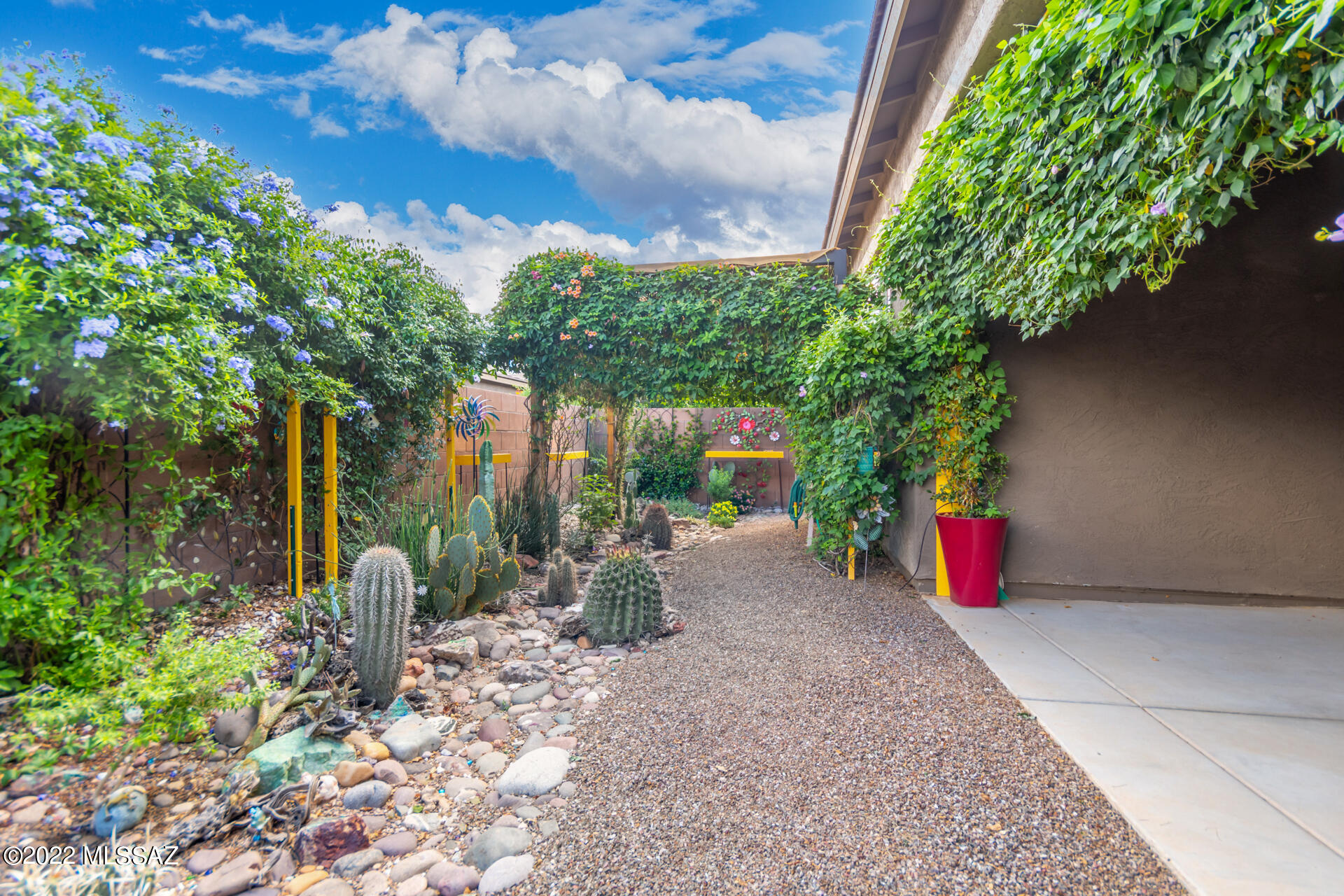 188 E Woolystar Court