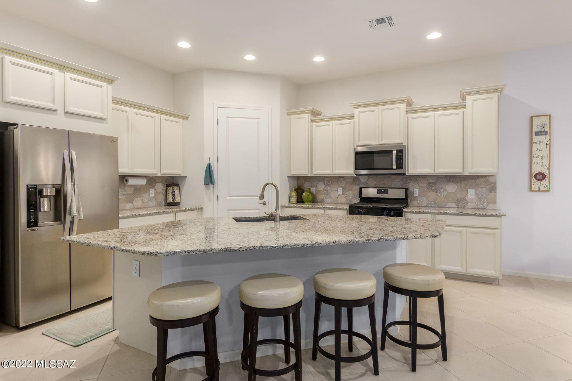 188 E Woolystar Court