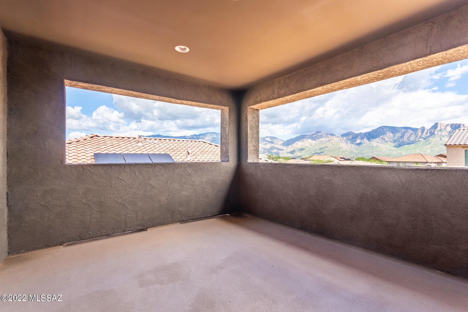 188 E Woolystar Court