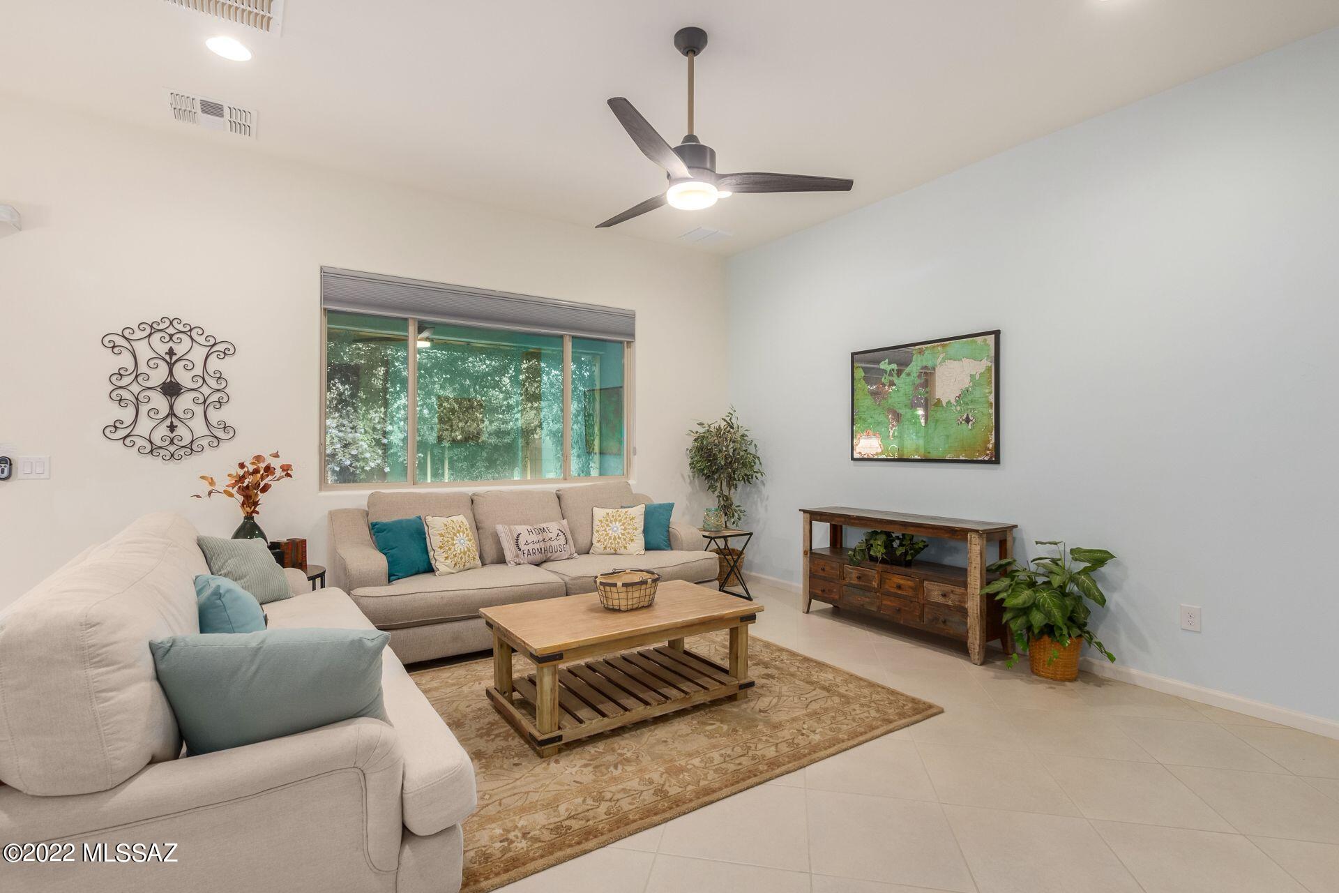 188 E Woolystar Court