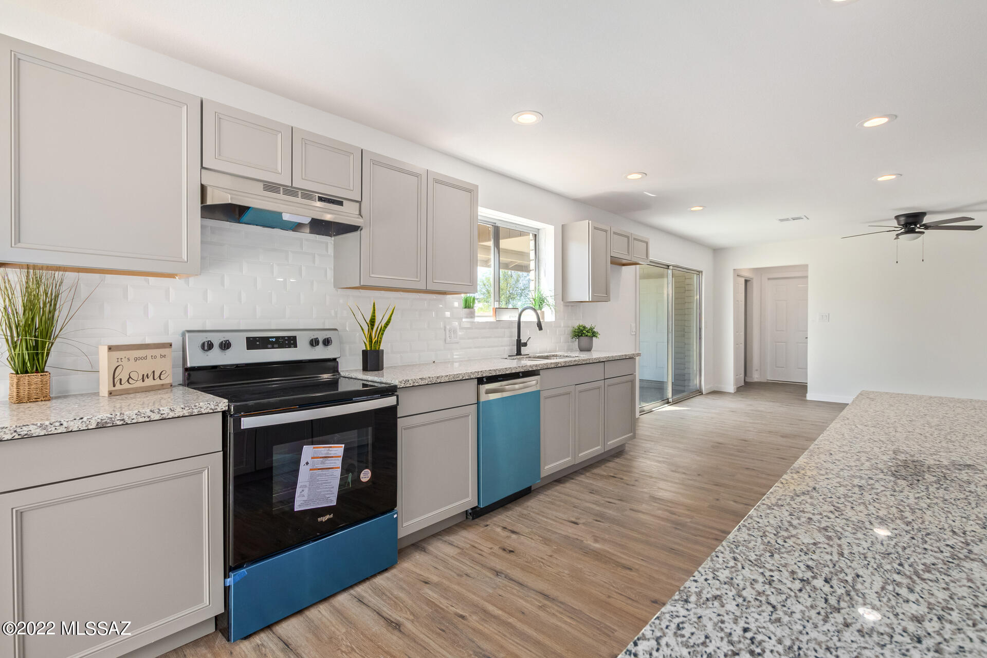 2245 W Beverly Circle