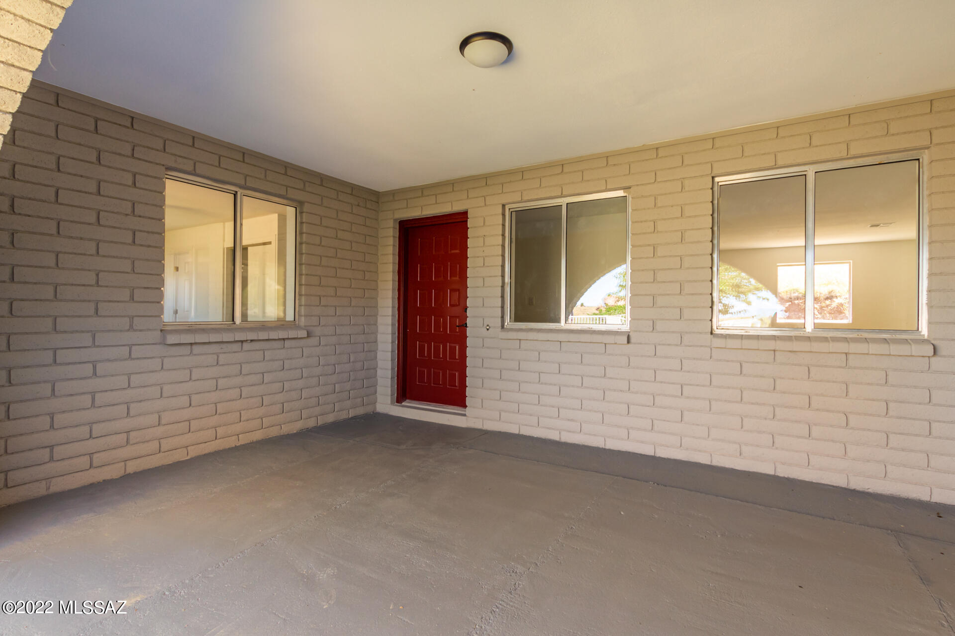 2245 W Beverly Circle