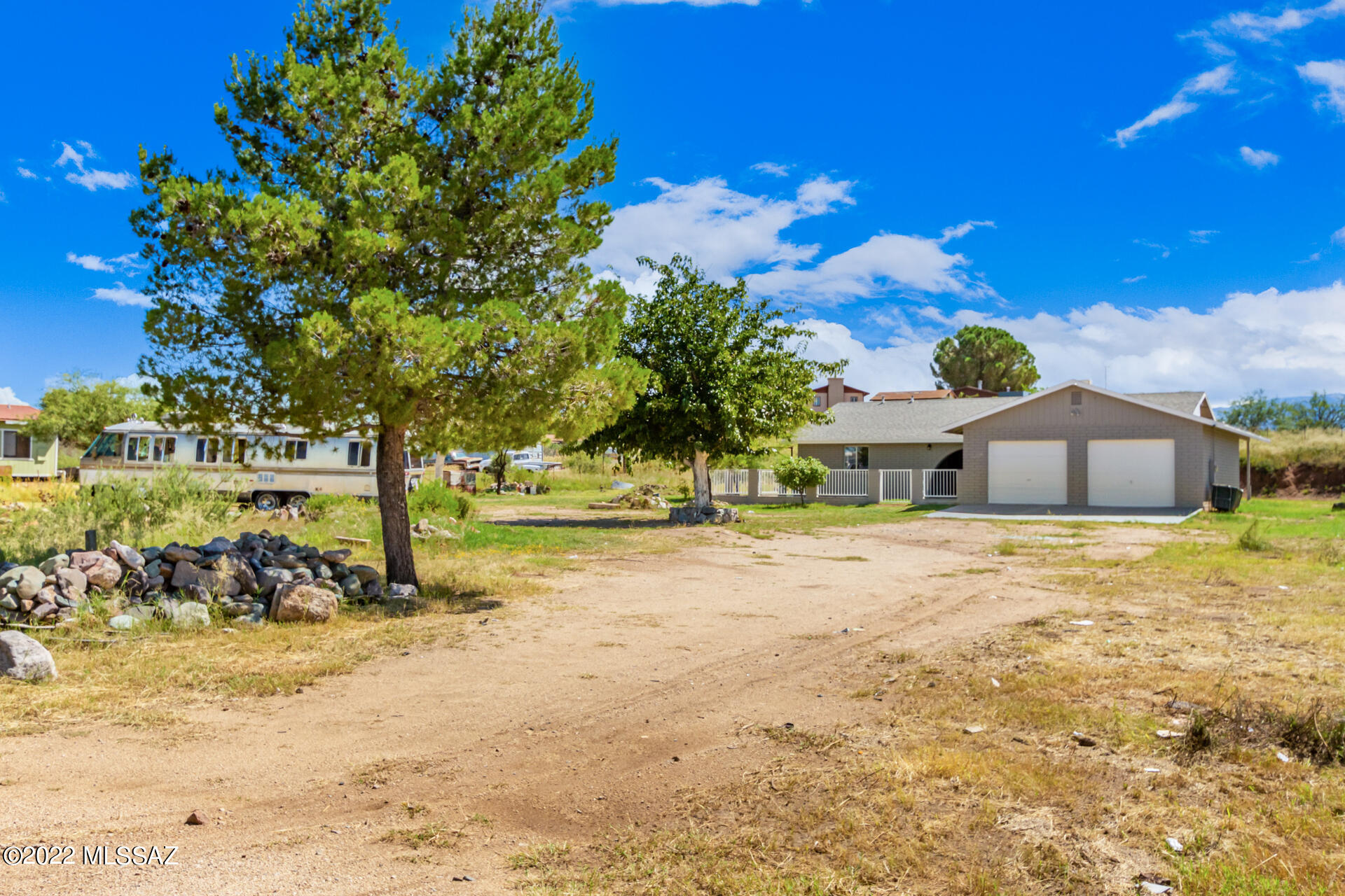 2245 W Beverly Circle