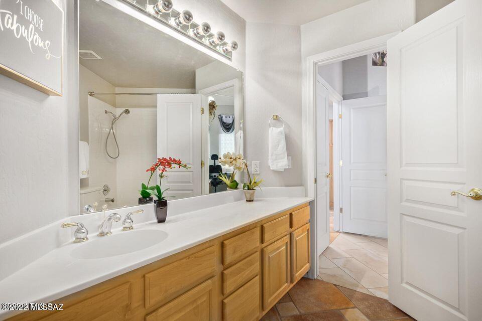 6510 S Hazelton Lane Unit: 127